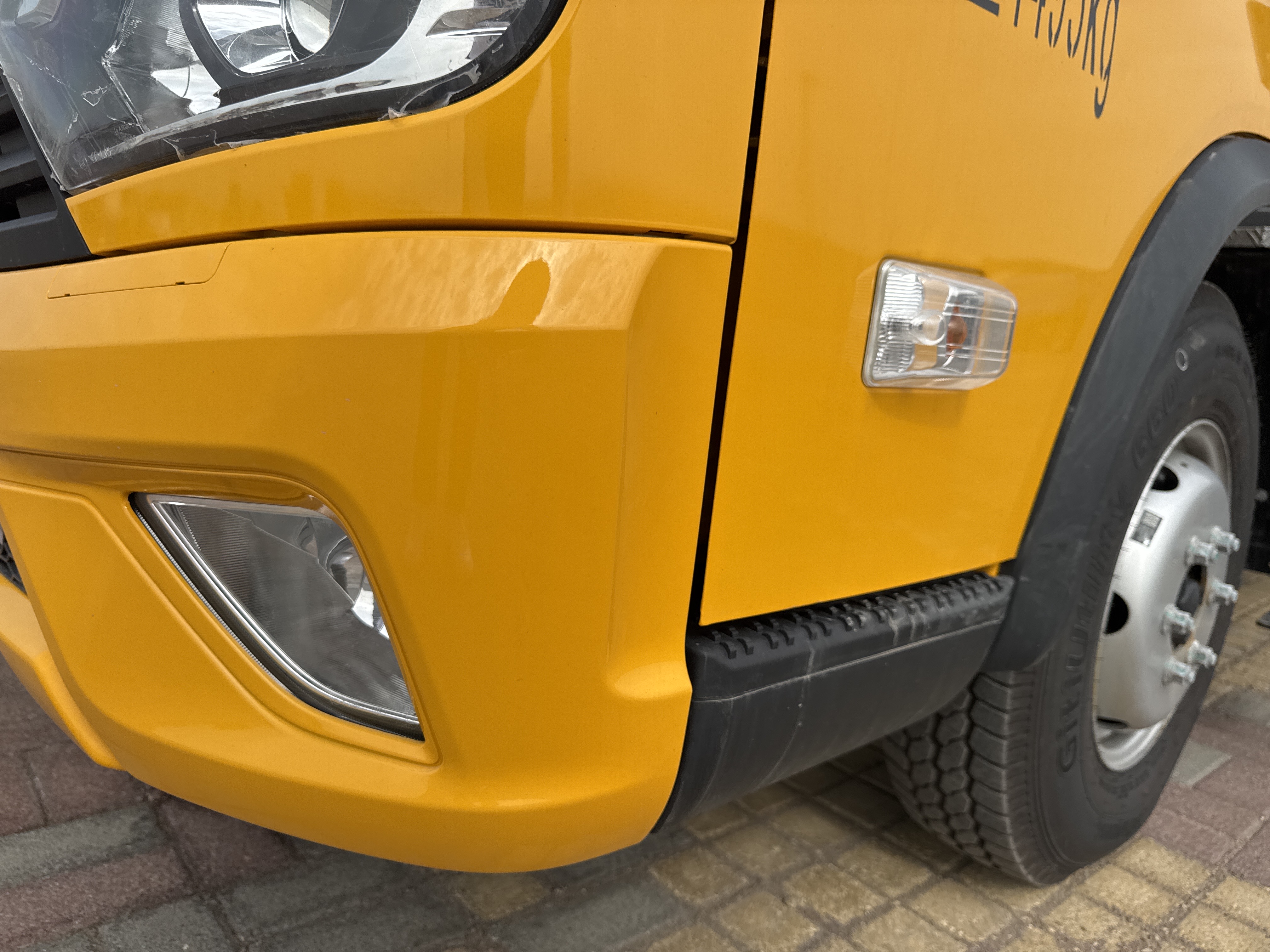 TMA-001-XCMG-GKS285-Truck-mounted-boom-lifts-inspection-Electronics-Lights-and-signals-1