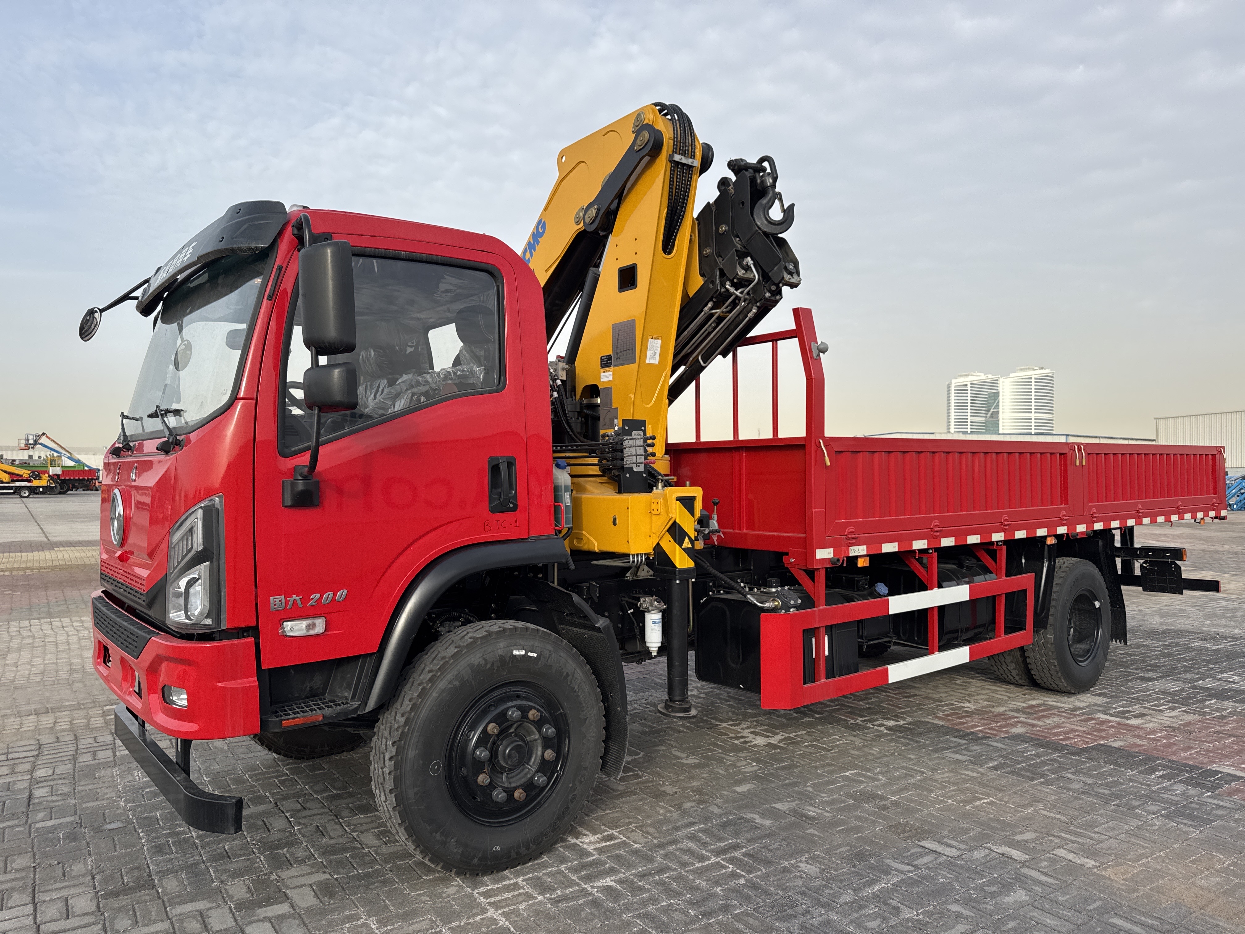 BTC-001-XCMG-SQ8ZK3Q-Boom-truck-cranes-inspection-Structure-Paint-1
