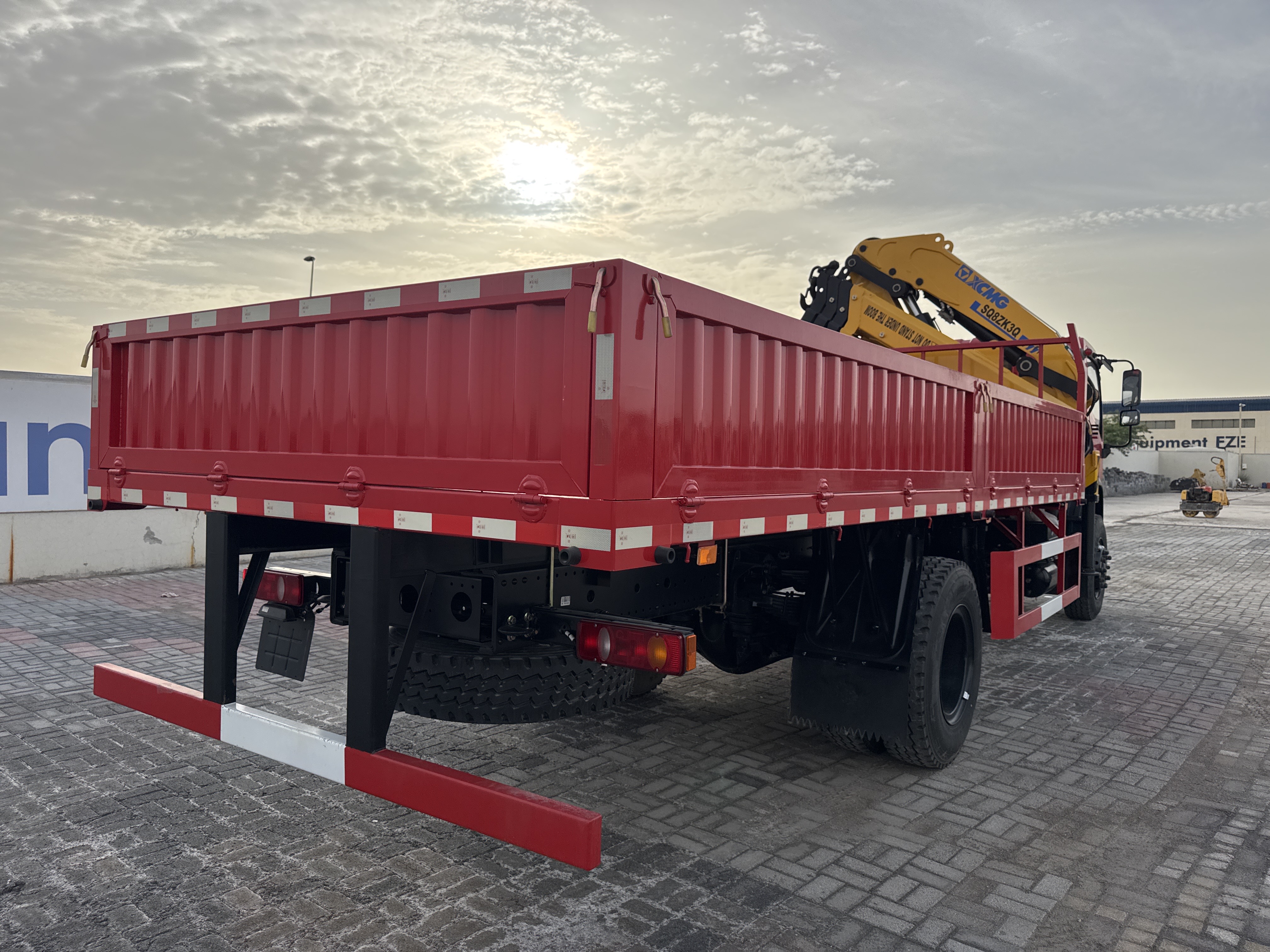 BTC-001-XCMG-SQ8ZK3Q-Boom-truck-cranes-inspection-Structure-Paint-1