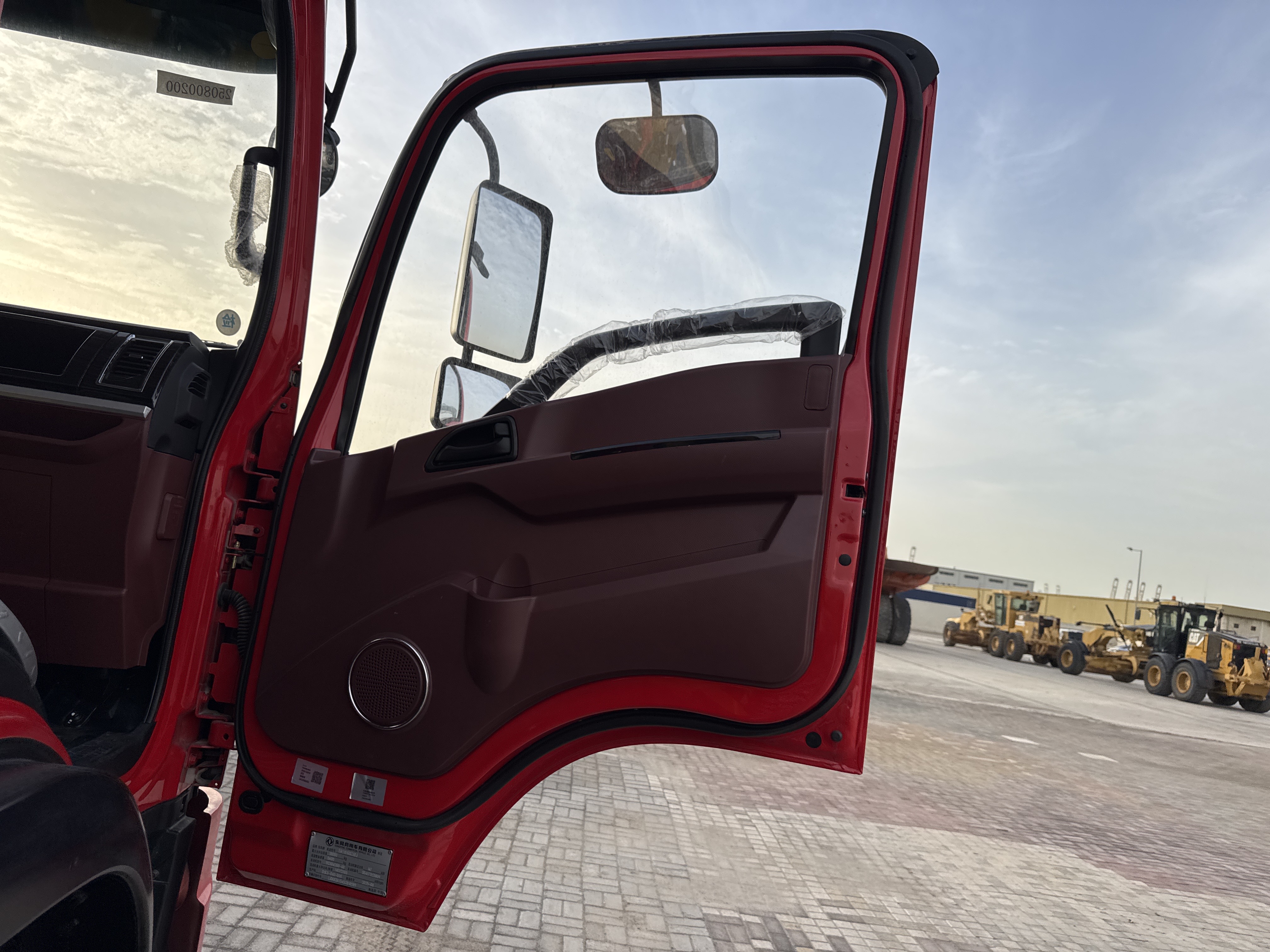 BTC-001-XCMG-SQ8ZK3Q-Boom-truck-cranes-inspection-Structure-Doors-1