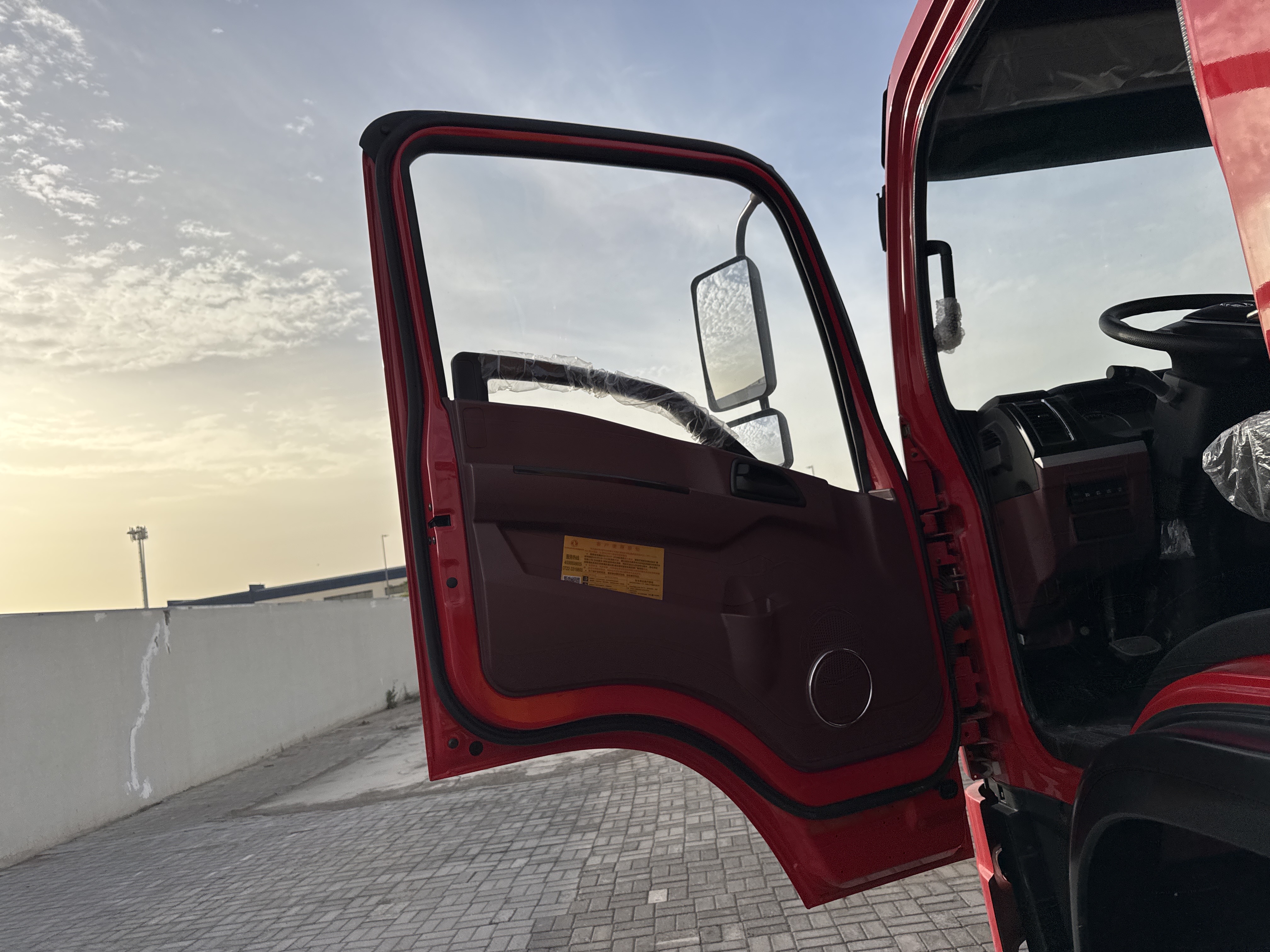 BTC-001-XCMG-SQ8ZK3Q-Boom-truck-cranes-inspection-Structure-Doors-1