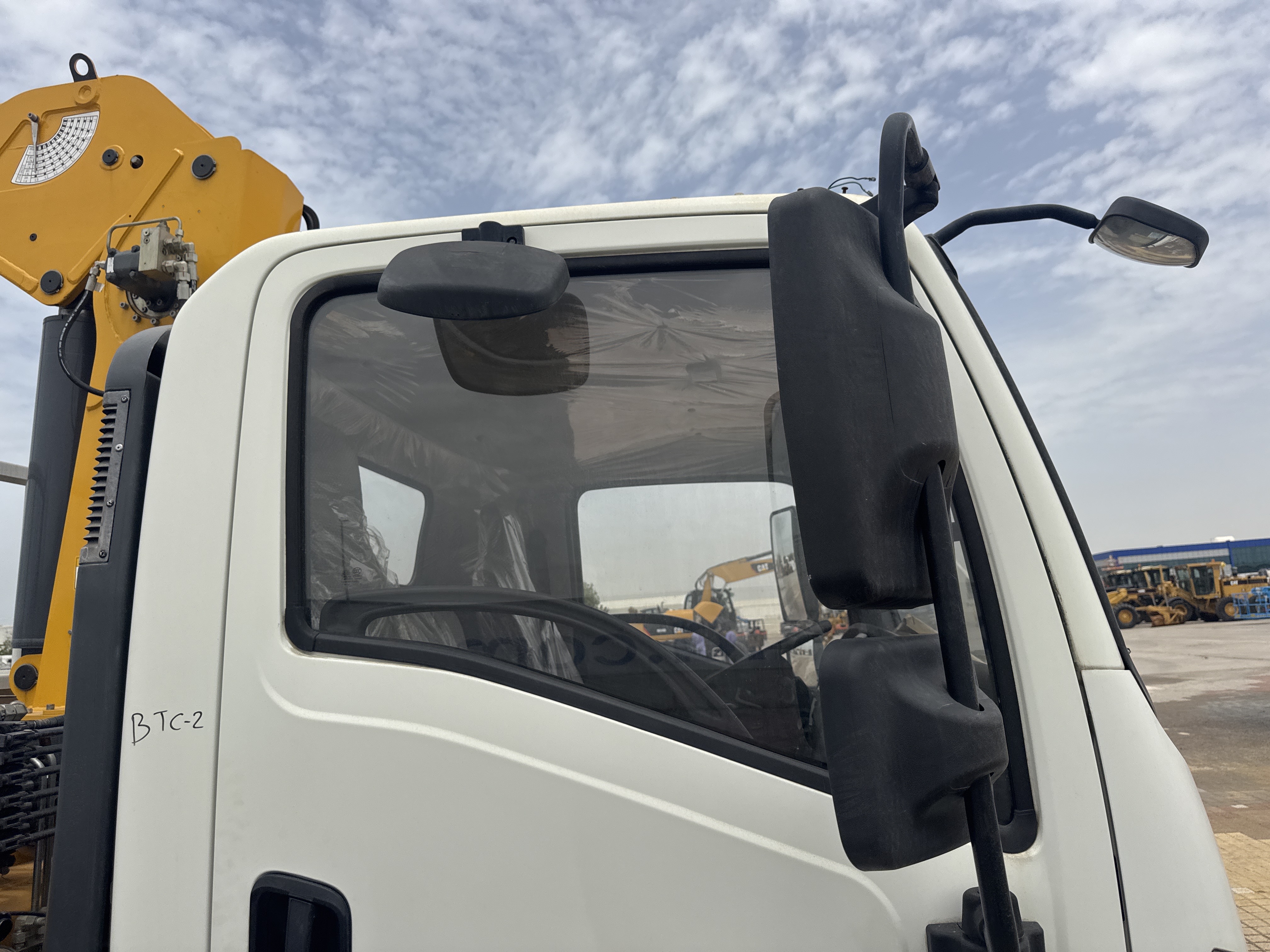 BTC-002-XCMG-SQS125-Boom-truck-cranes-inspection-Safety-Glass-1