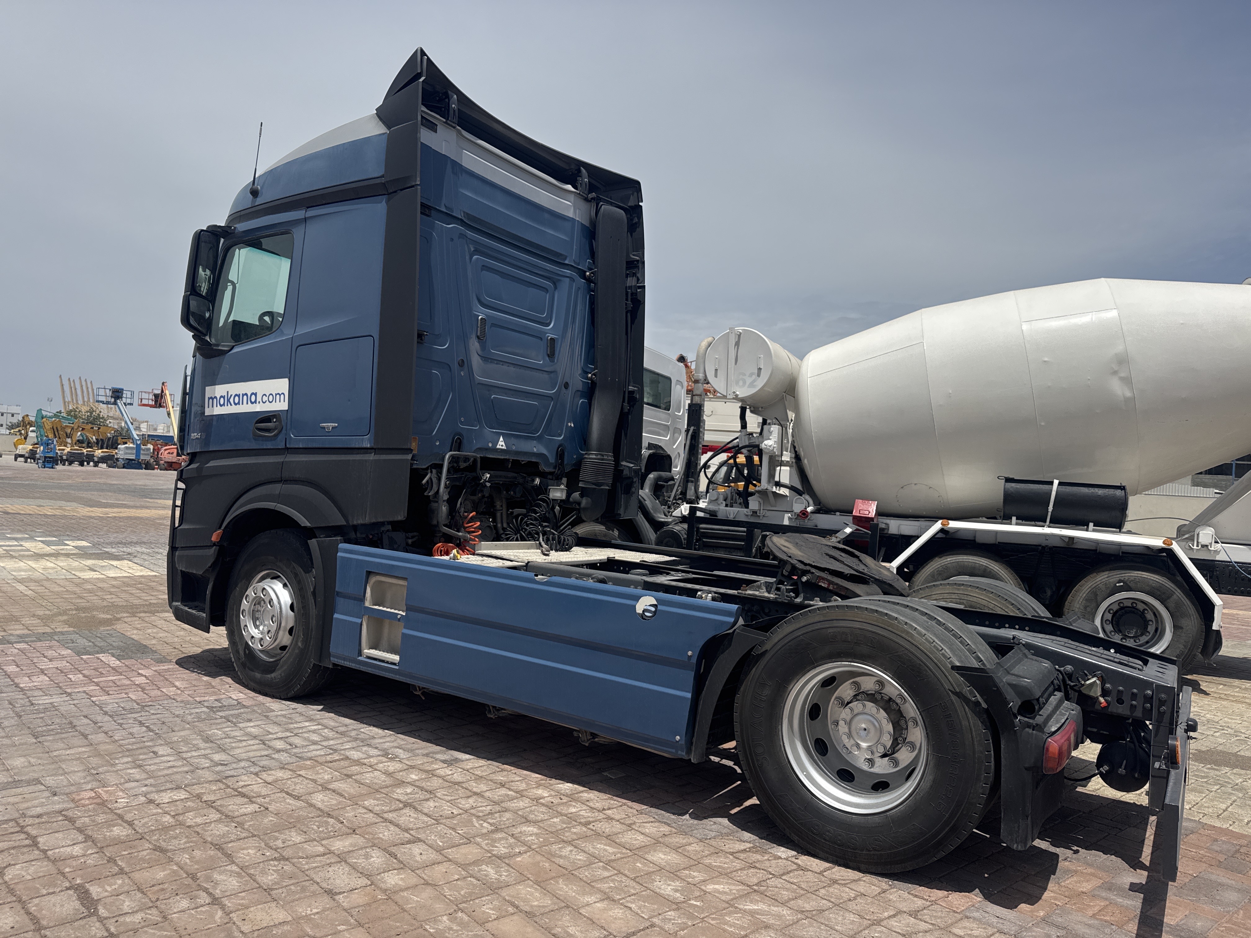 PMT-004-Mercedes-Benz-Actros-1845-Trailer-trucks-inspection-Structure-Paint-1