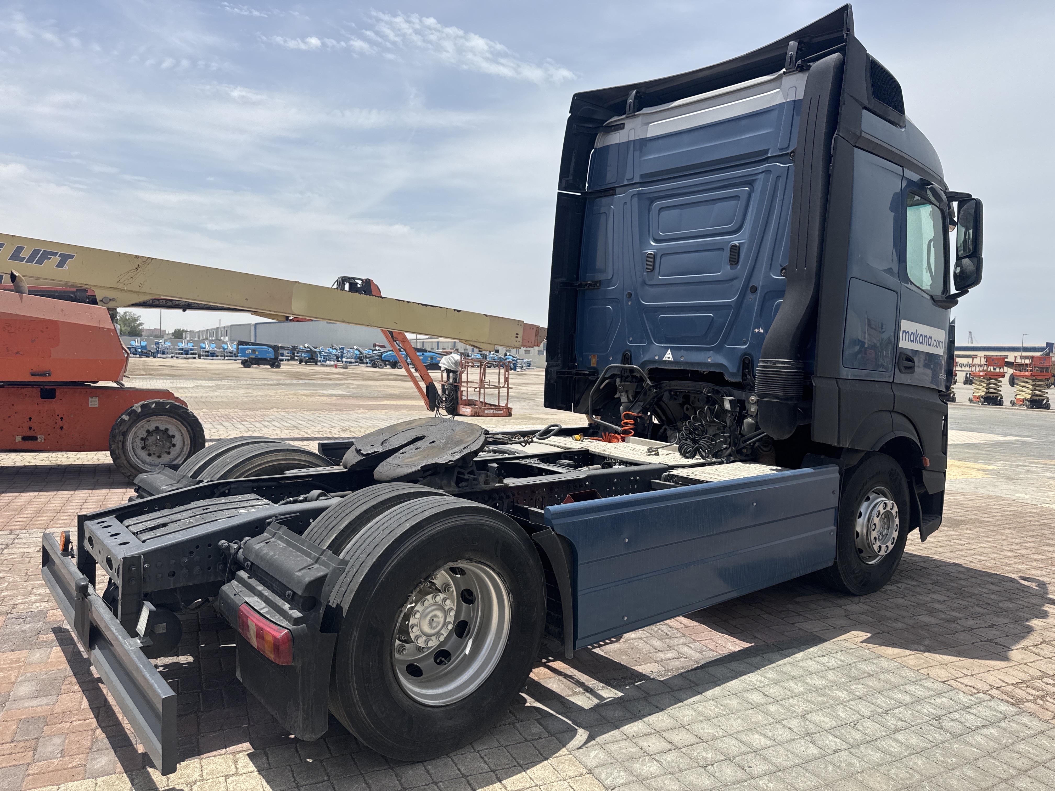 PMT-004-Mercedes-Benz-Actros-1845-Trailer-trucks-inspection-Structure-Paint-1