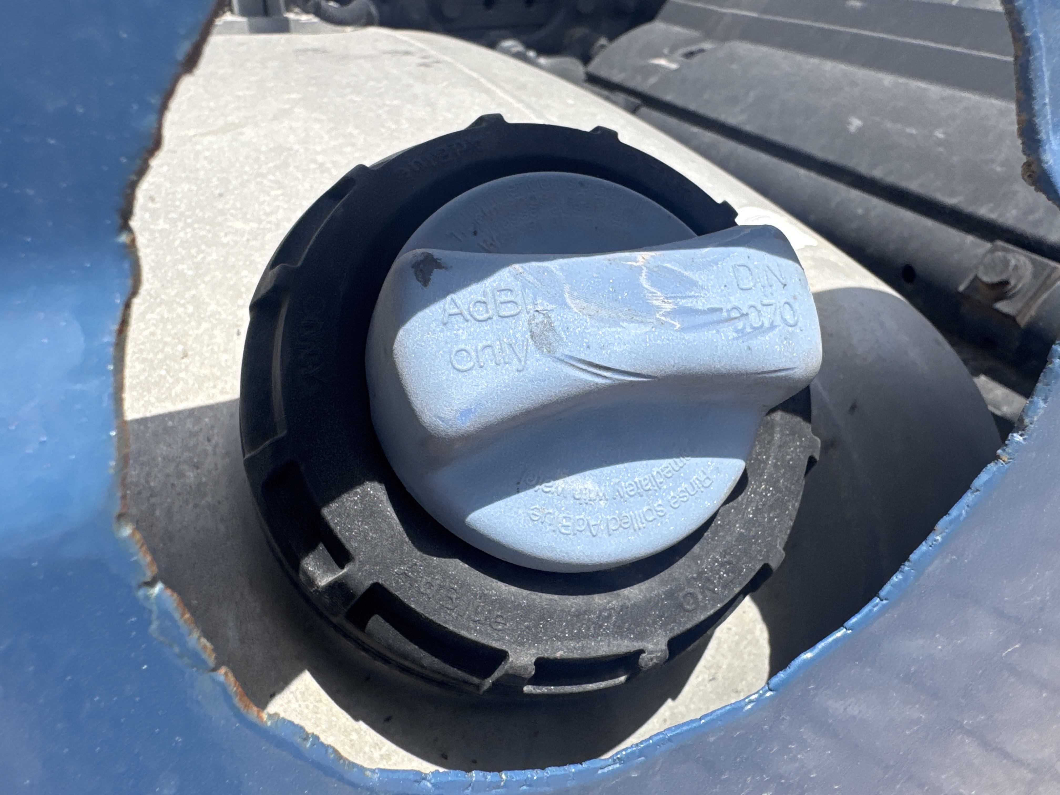 PMT-004-Mercedes-Benz-Actros-1845-Trailer-trucks-inspection-Engine-Adblue-tank-1