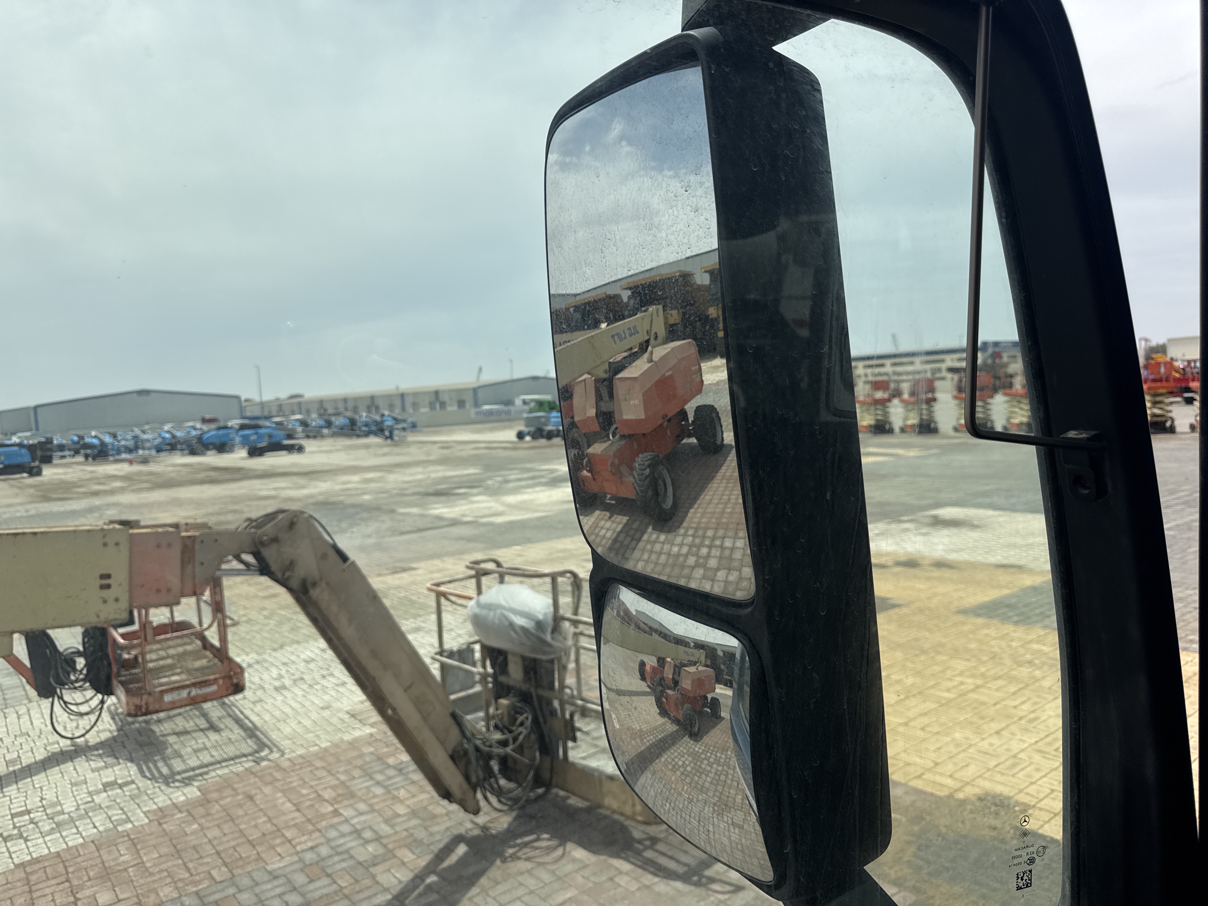 PMT-004-Mercedes-Benz-Actros-1845-Trailer-trucks-inspection-Cabin-Mirrors-1