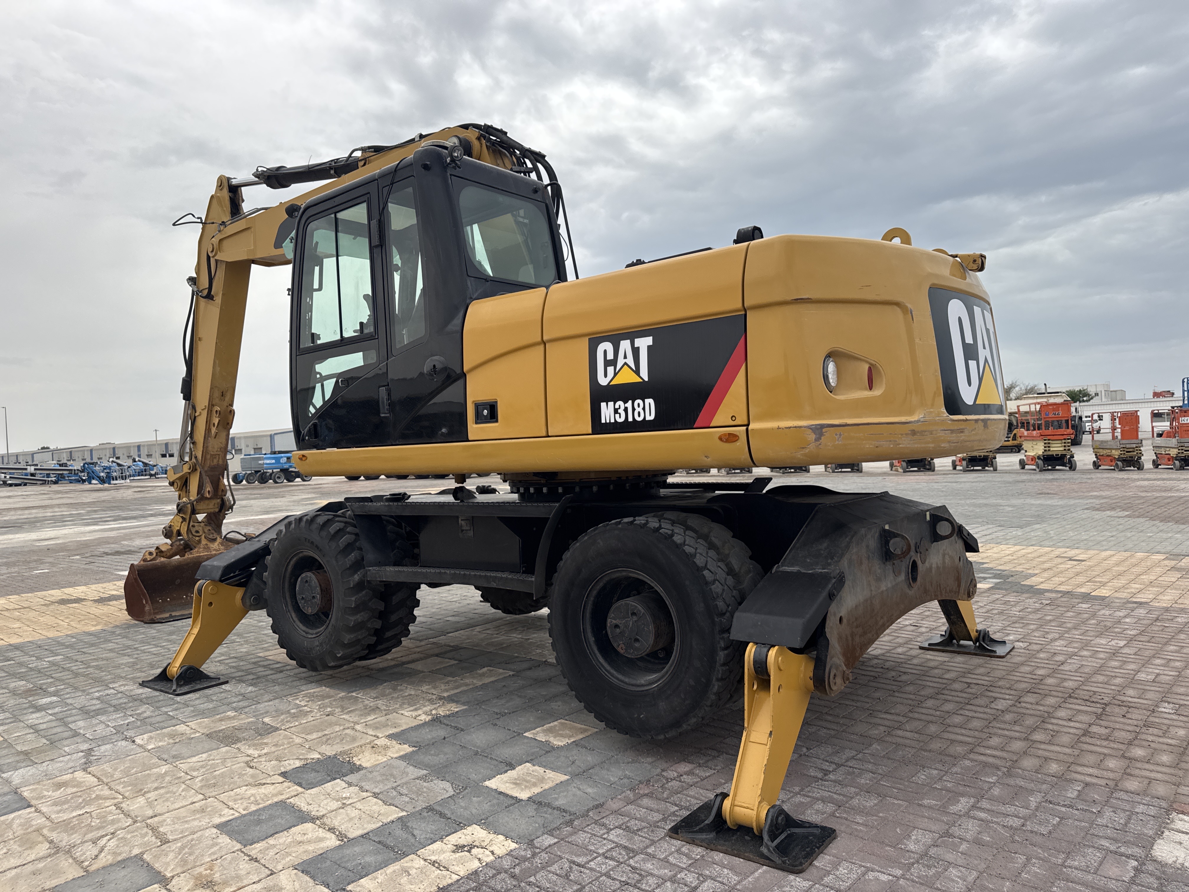 WLX-002-كاتربيلر-M318D-حفارات-ذات-عجلات-فحص-الهيكل-الصبغ-1