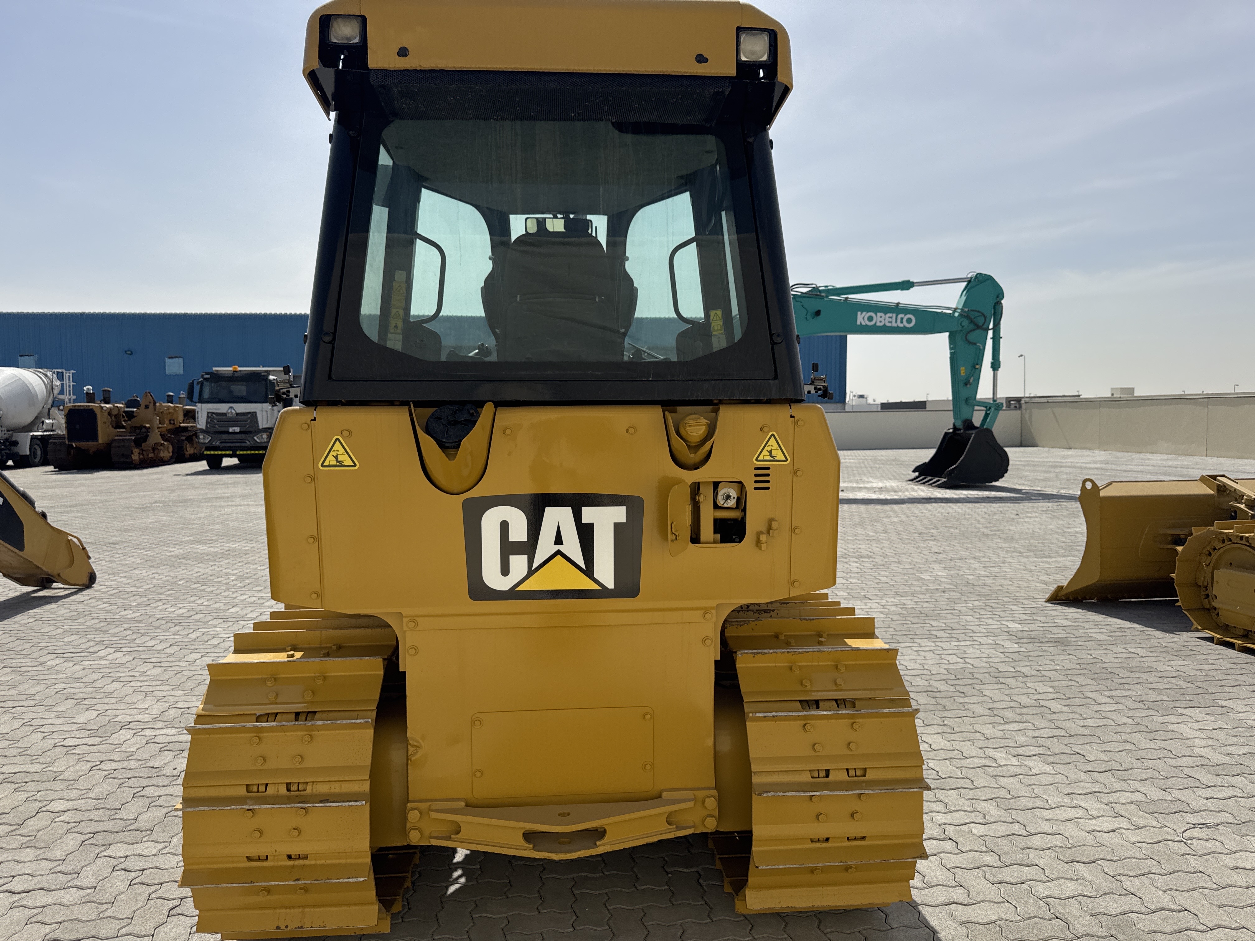 CDB-008-كاتربيلر-D5K-XL-بلدوزرات-مجنزرة-فحص-الهيكل-الصبغ-1