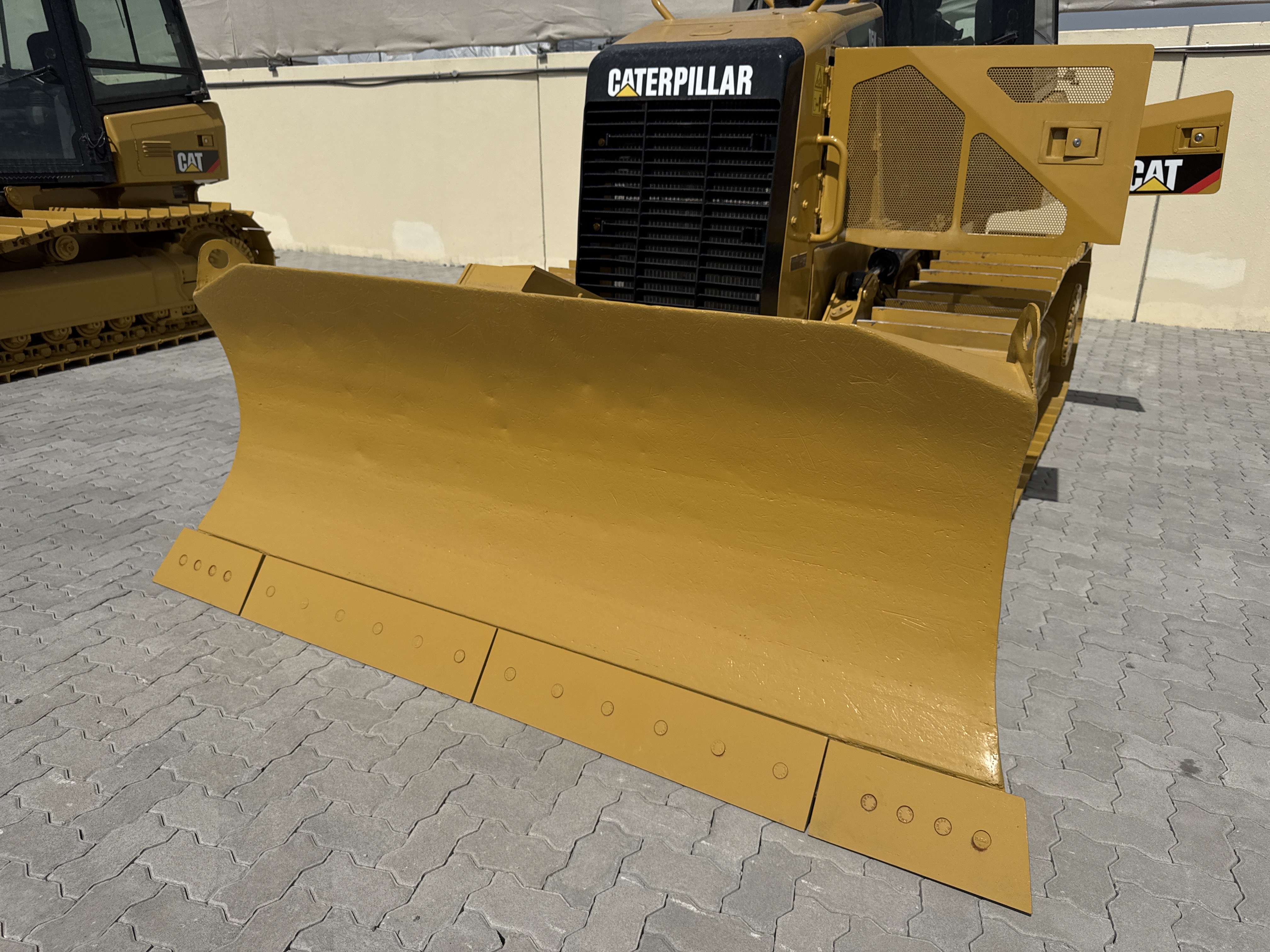 CDB-008-كاتربيلر-D5K-XL-بلدوزرات-مجنزرة-فحص-الملحق-شفرة-البلدوزر-1