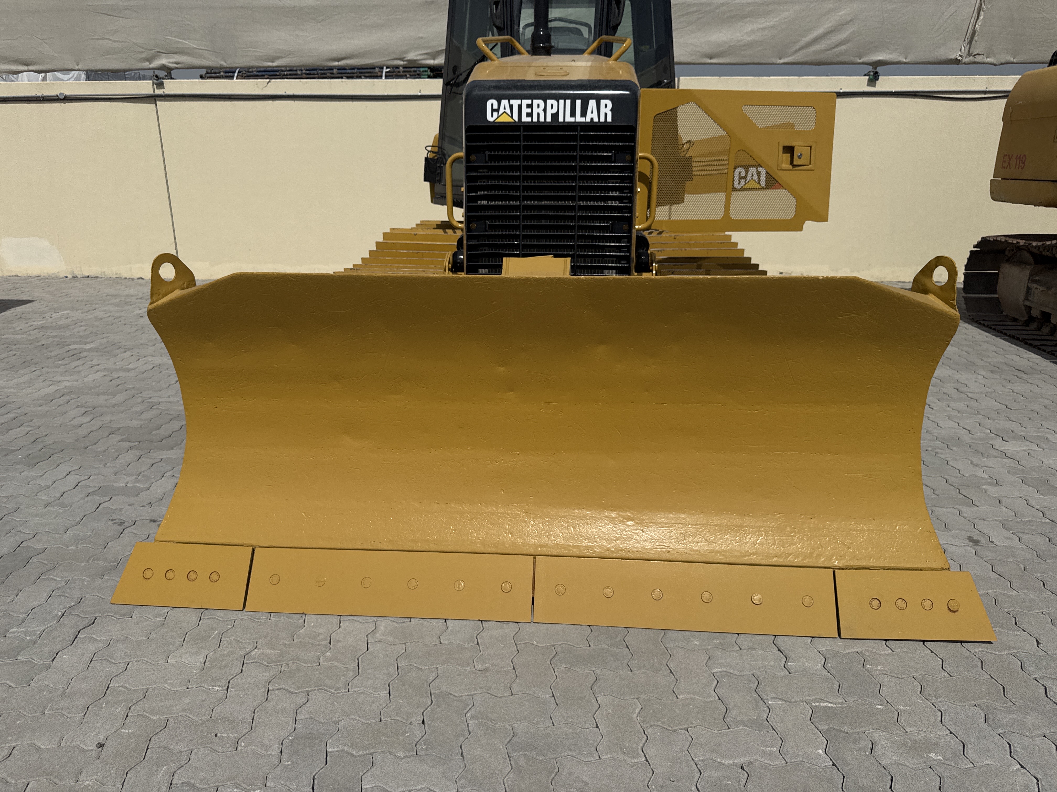 CDB-008-كاتربيلر-D5K-XL-بلدوزرات-مجنزرة-فحص-الملحق-شفرة-البلدوزر-1
