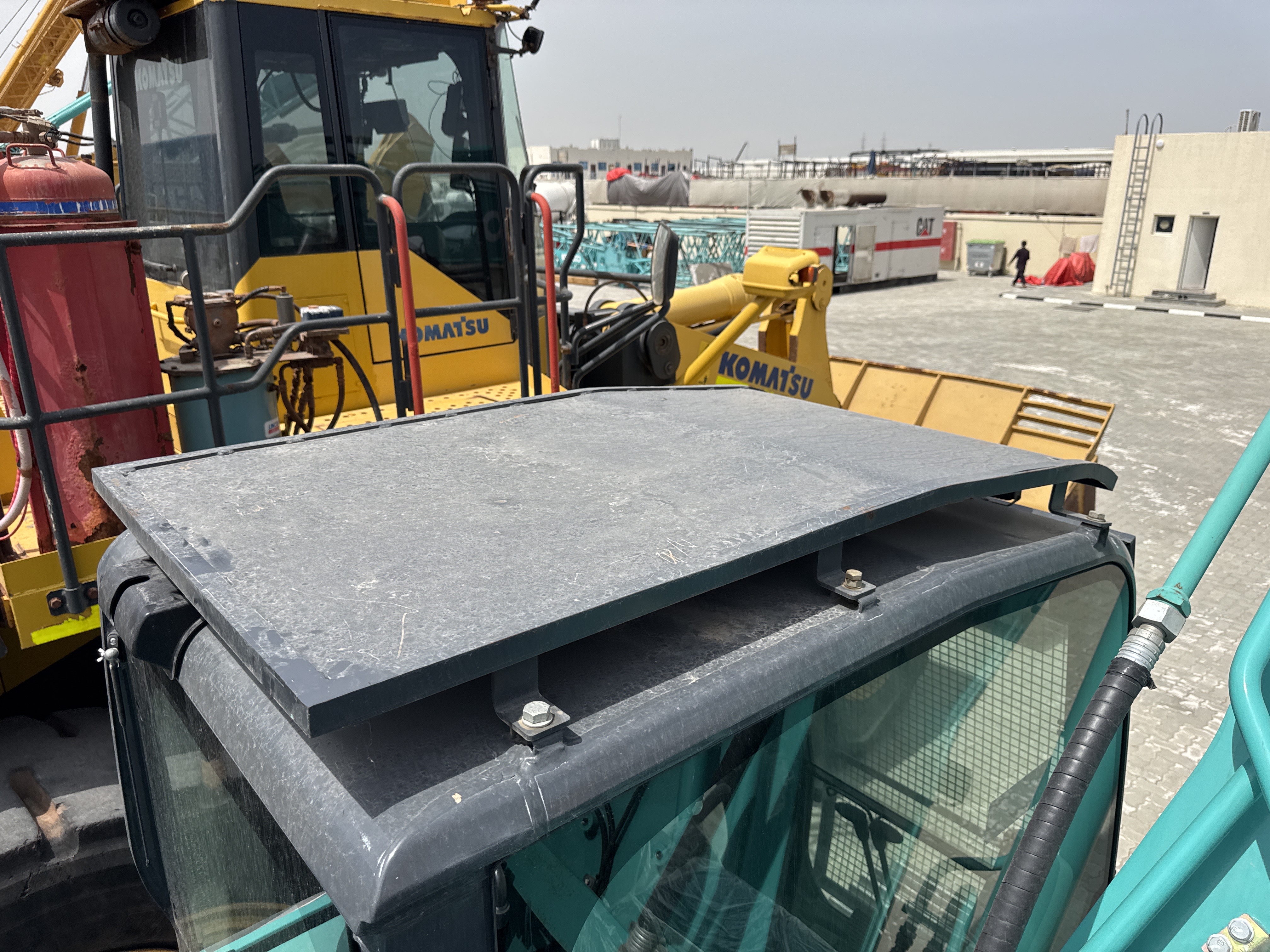MDX-020-كوبلكو-SK380XDLC-حفارات-متوسطة-فحص-الأمان-هيكل-الحماية-من-السقوط-(ROPS/FOPS)-1