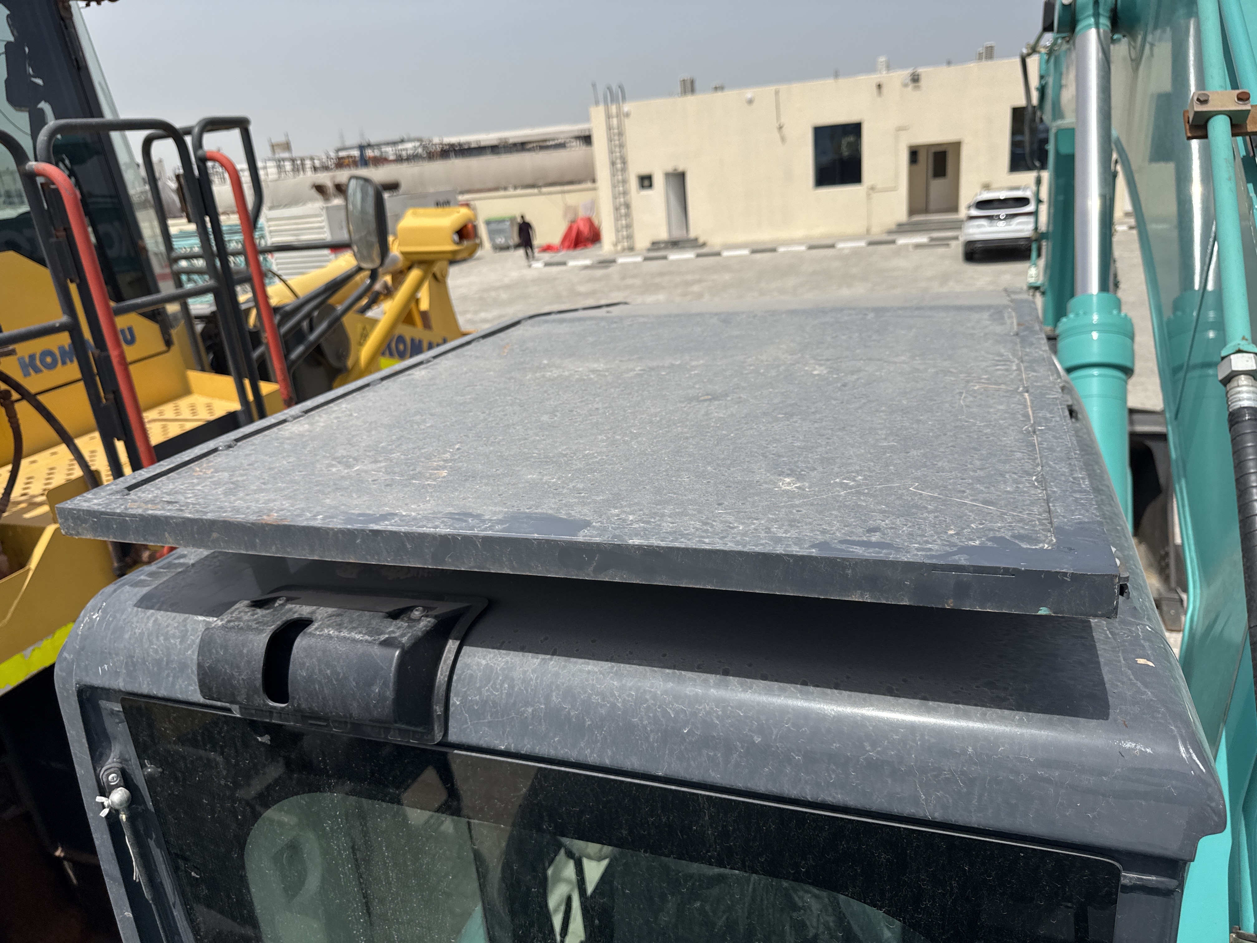 MDX-020-كوبلكو-SK380XDLC-حفارات-متوسطة-فحص-الأمان-هيكل-الحماية-من-السقوط-(ROPS/FOPS)-1