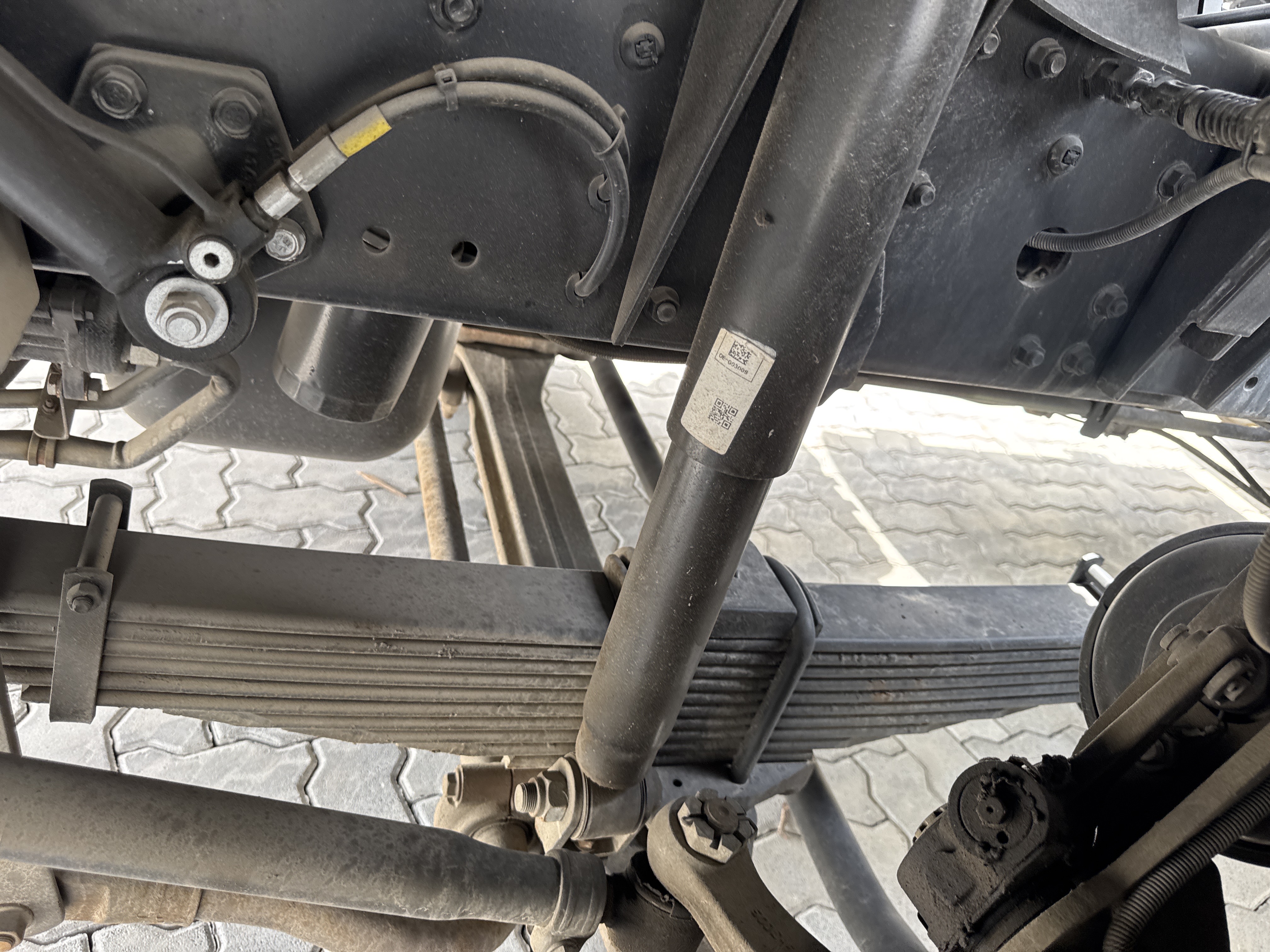 CMT-002-MAN-CLA-26.280-Concrete-mixer-trucks-inspection-Chassis-Front-suspension-1