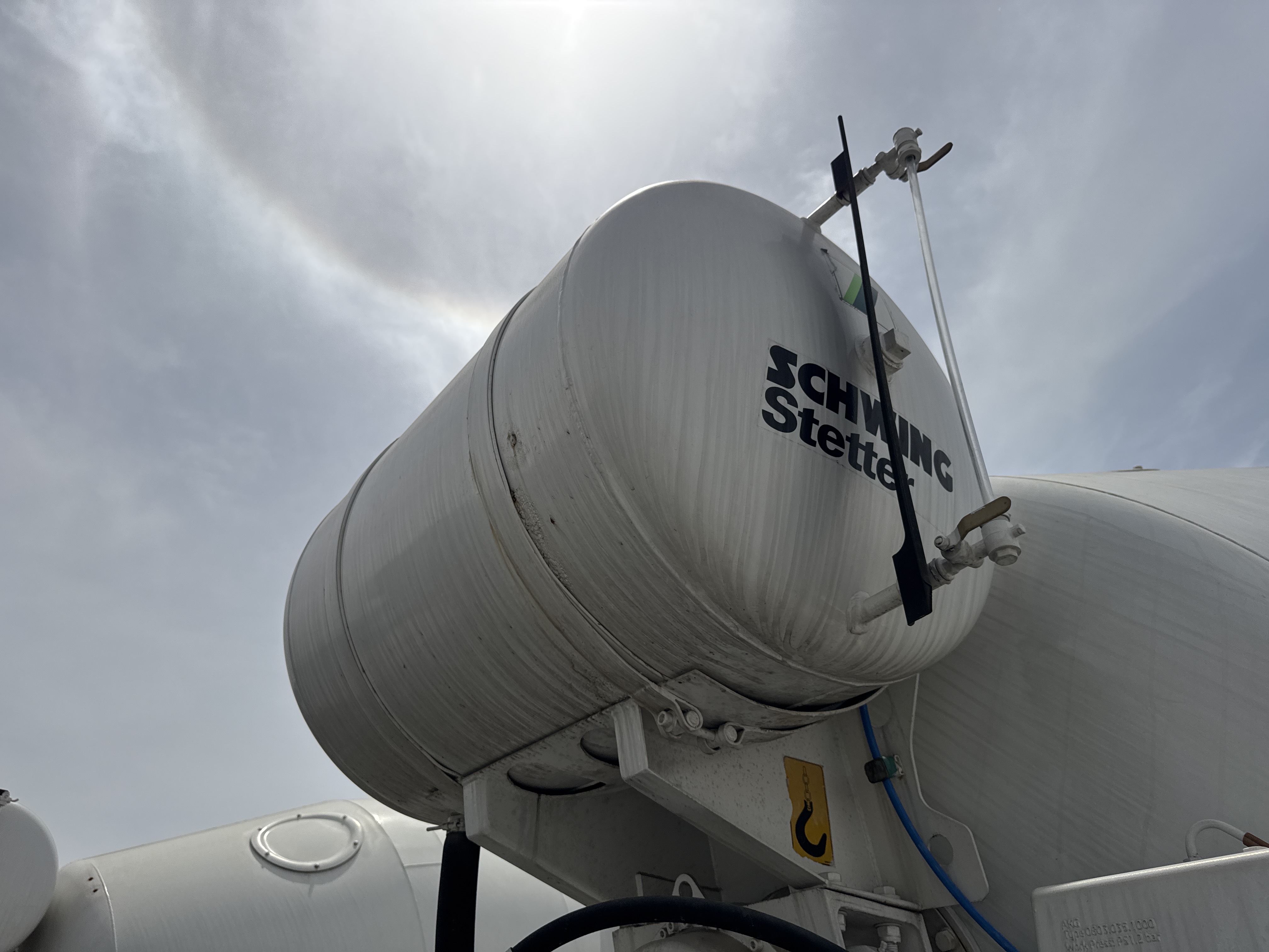 CMT-002-MAN-CLA-26.280-Concrete-mixer-trucks-inspection-Concrete-mixing-system-Water-tank-1