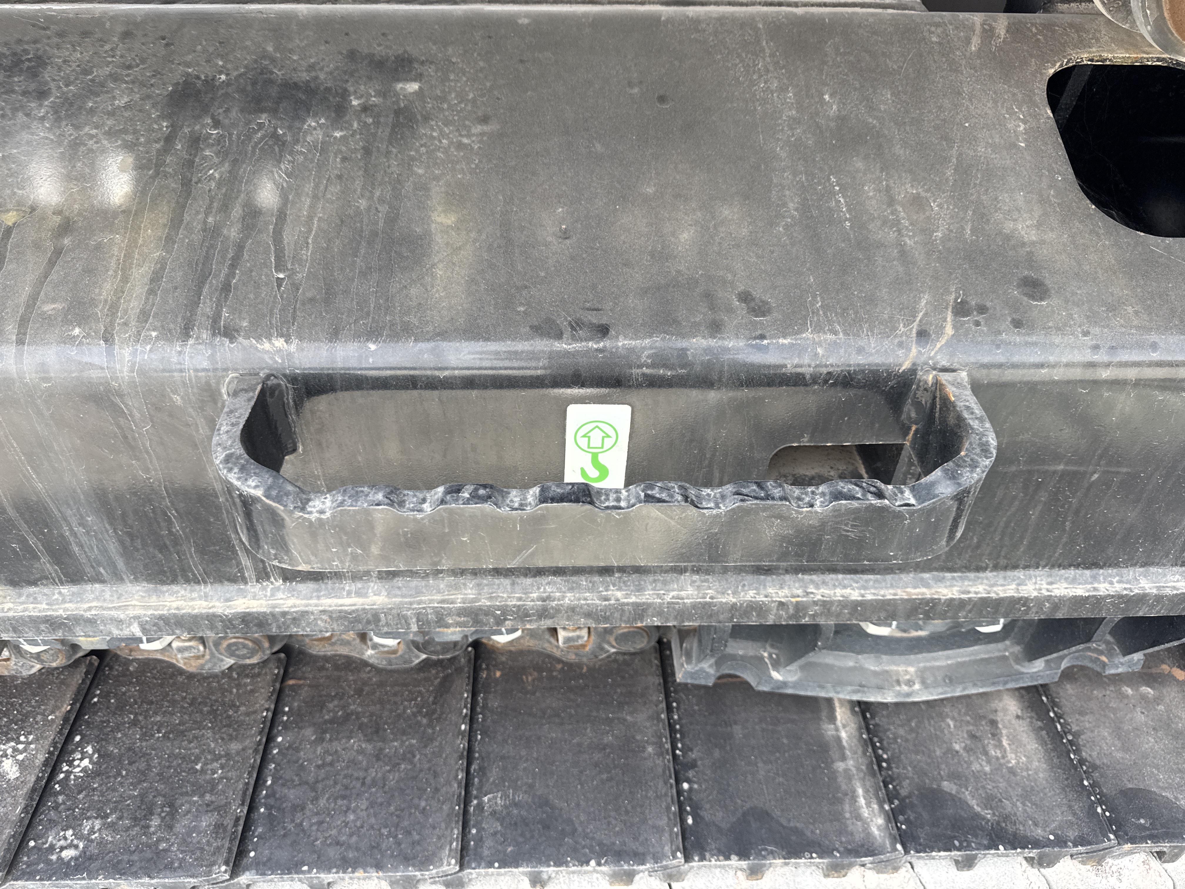 MDX-021-Cat-323D3-Medium-excavators-inspection-Structure-Steps/ladders-1