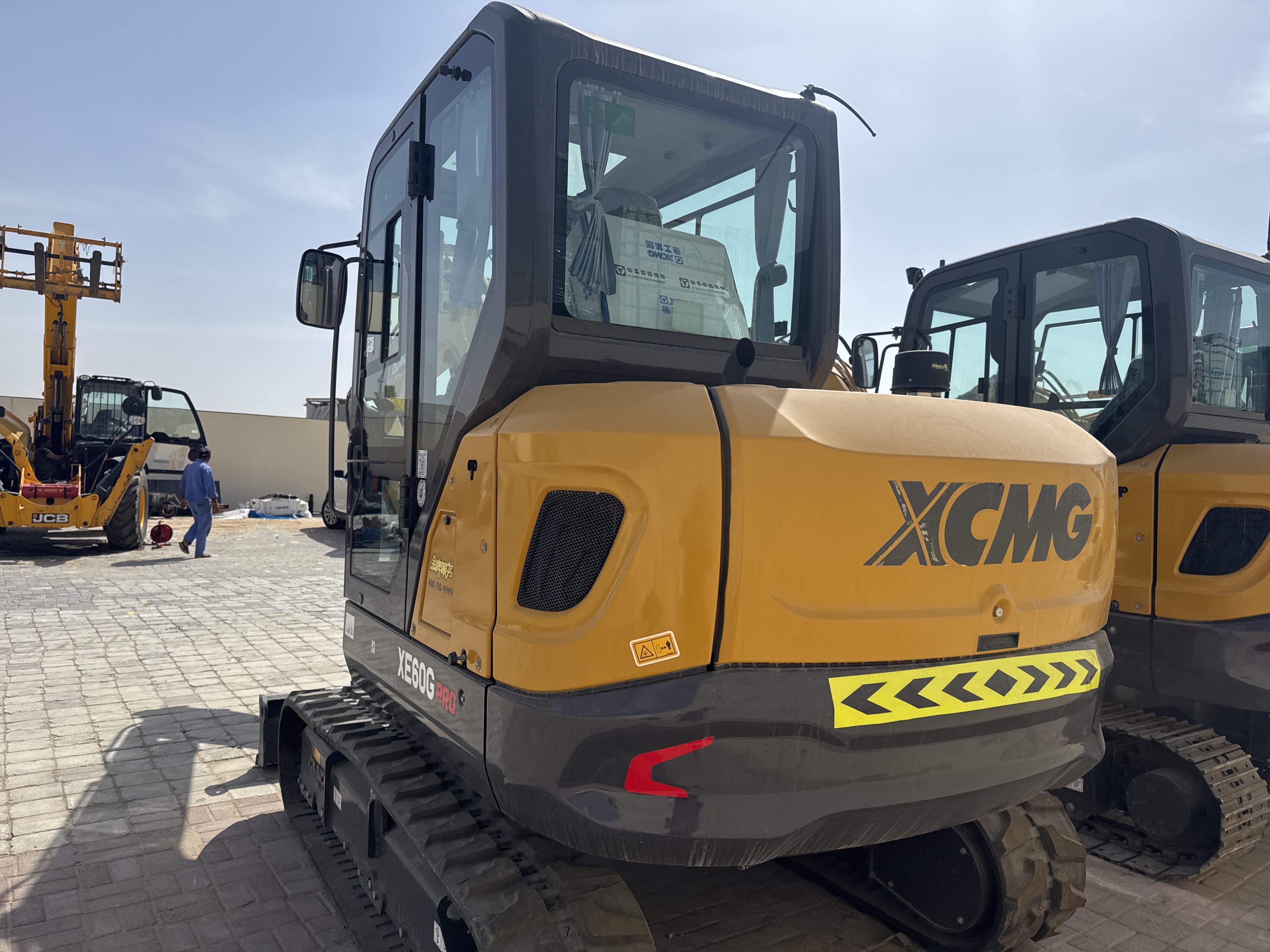 MNX-017-XCMG-XE60G-Pro-Mini-excavators-inspection-Structure-Paint-1