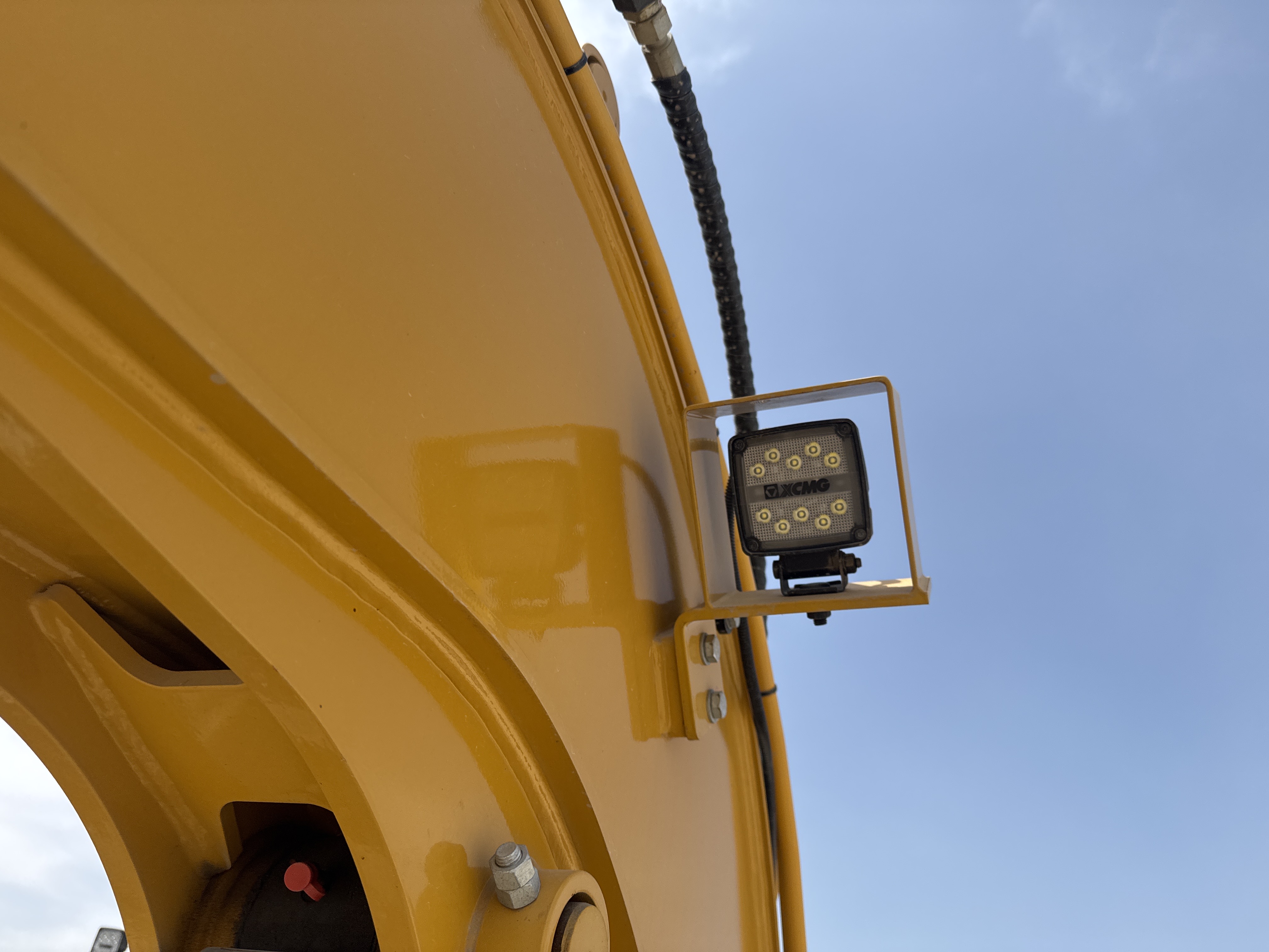 MNX-017-XCMG-XE60G-Pro-Mini-excavators-inspection-Electronics-Lights-and-signals-1