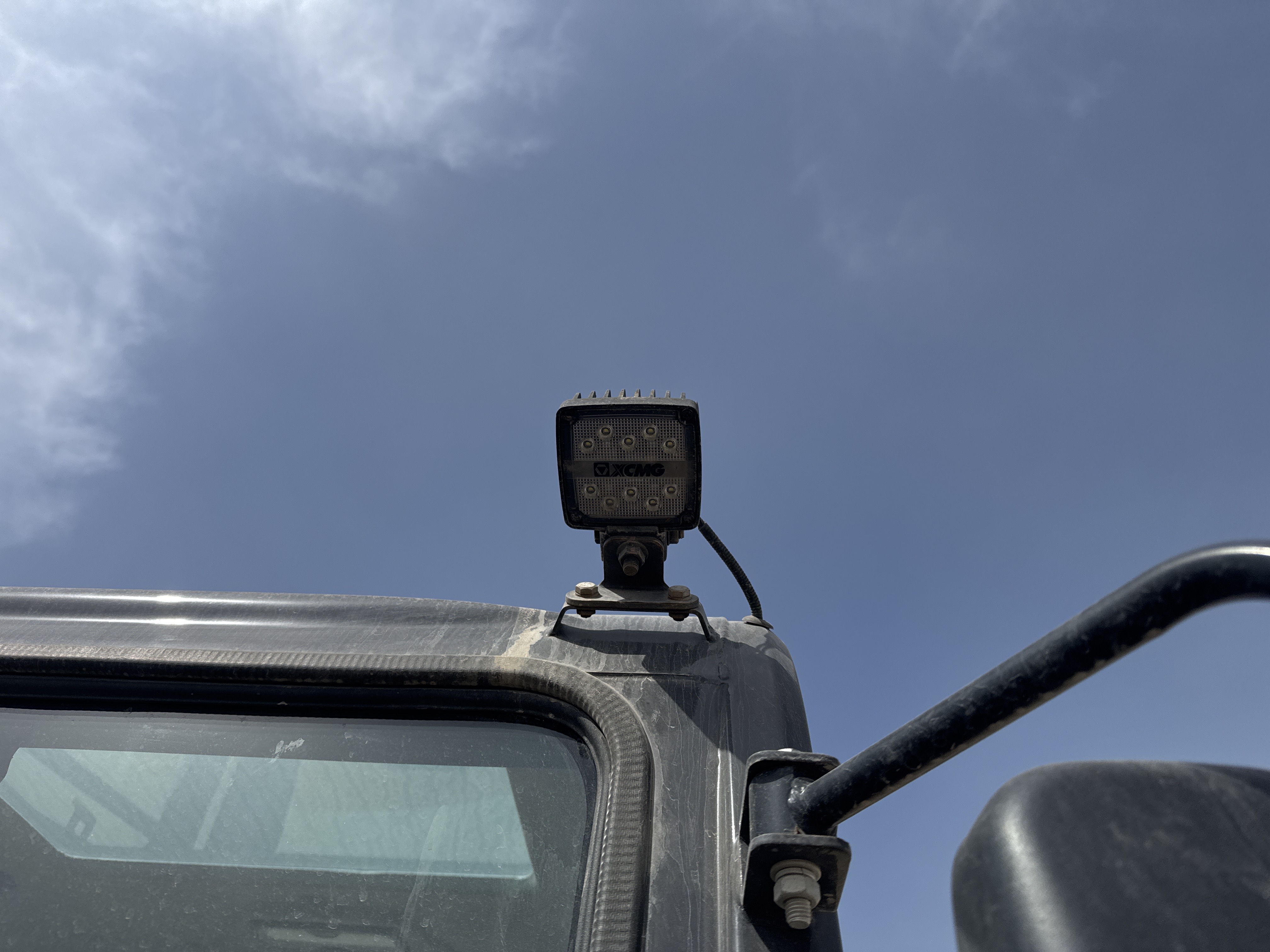 MNX-017-XCMG-XE60G-Pro-Mini-excavators-inspection-Electronics-Lights-and-signals-1