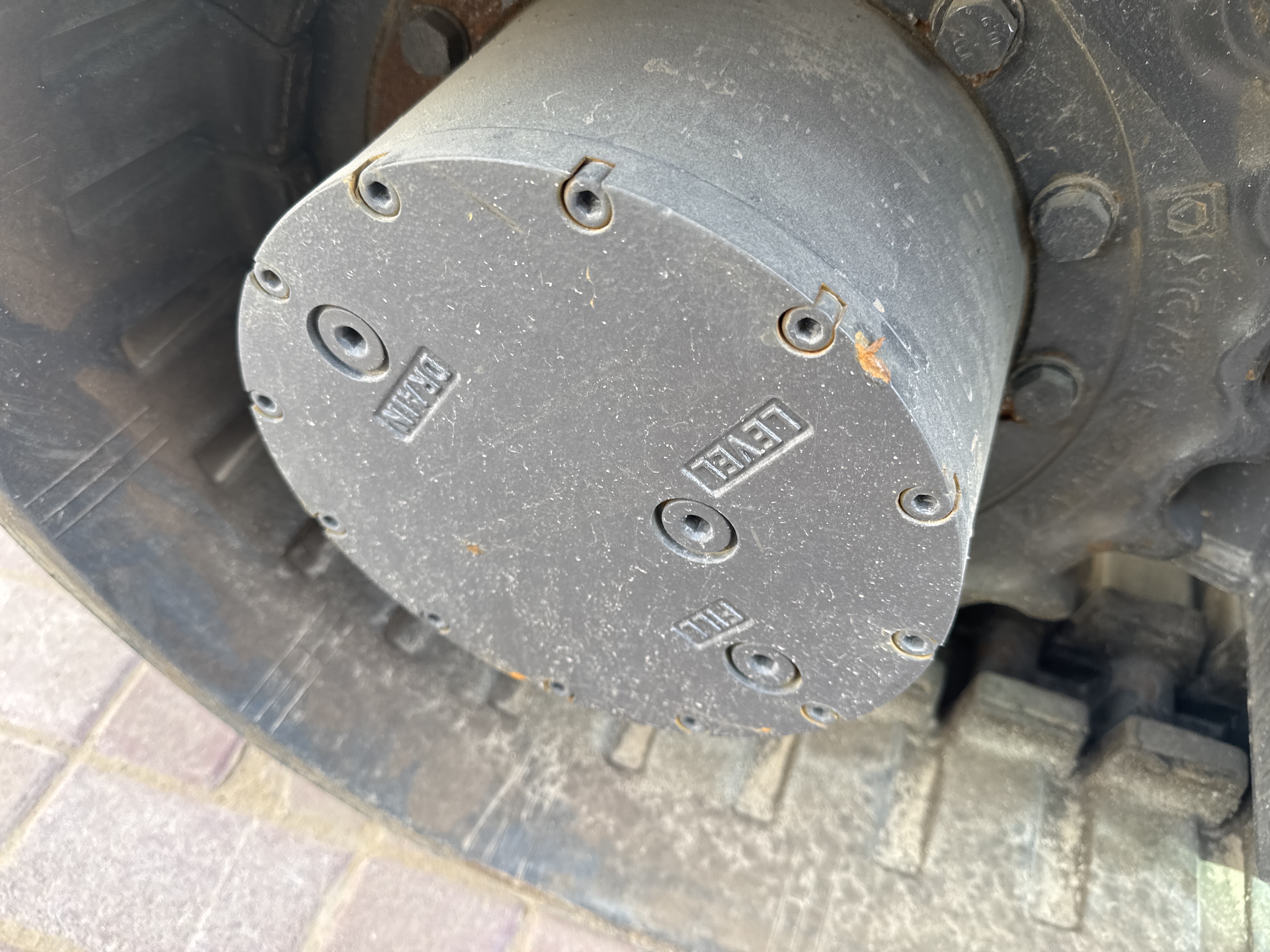 MNX-017-XCMG-XE60G-Pro-Mini-excavators-inspection-Undercarriage-Final-drives-1