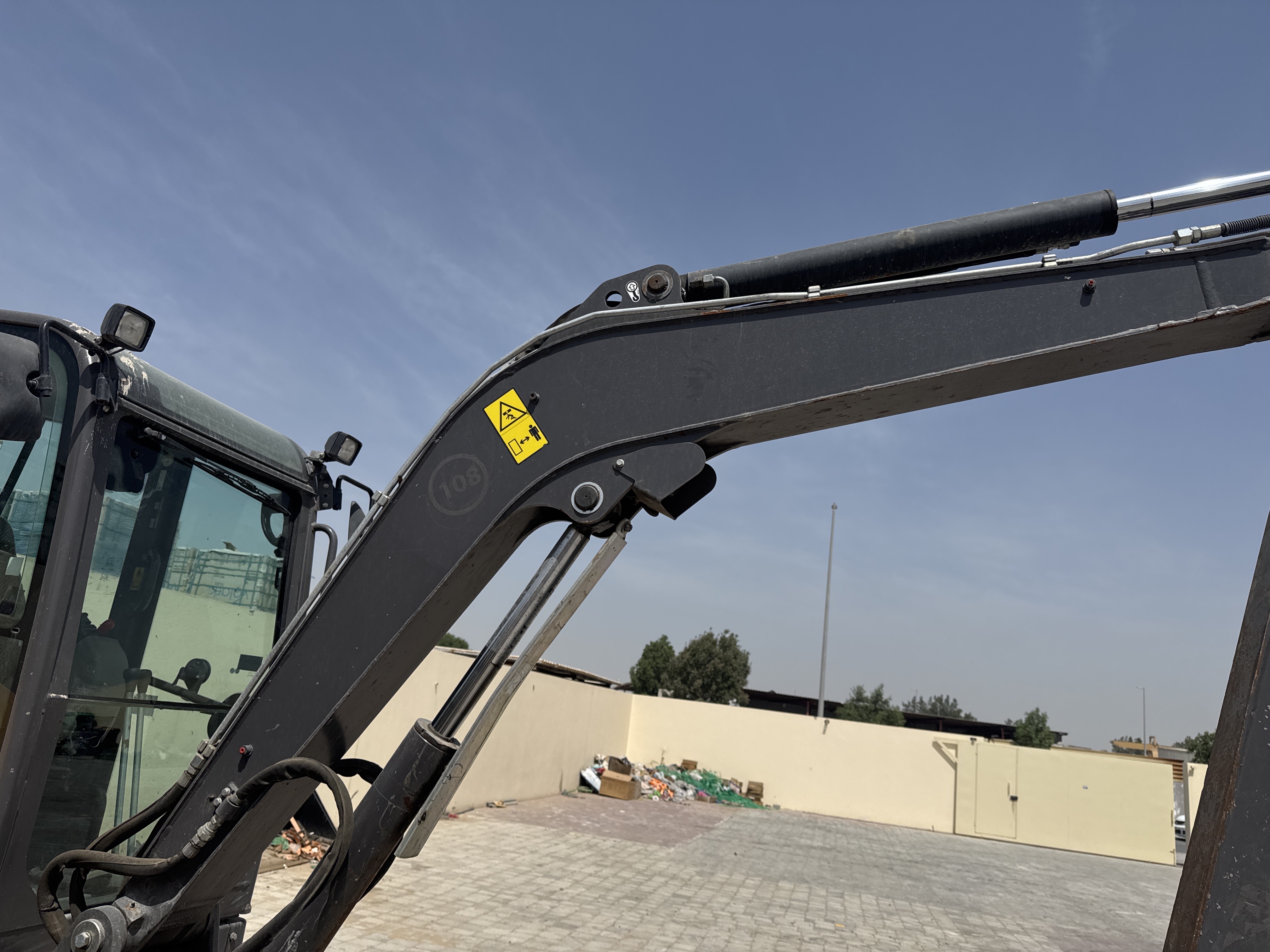 MNX-013-فولفو-ECR50D-حفارات-صغيرة-فحص-الهيكل-الذراع-1