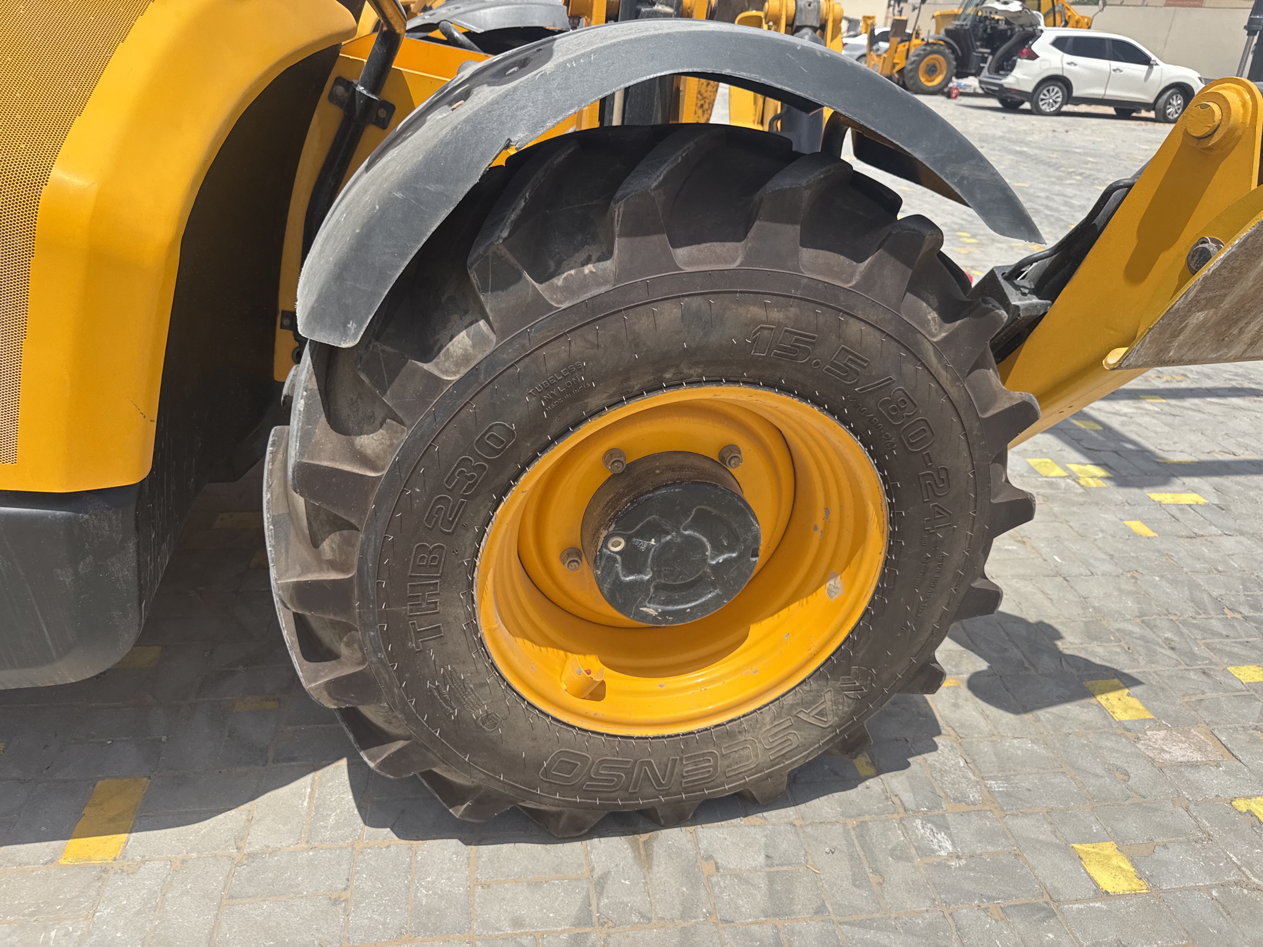 THM-010-جي-سي-بي-540V140-رافعات-تلسكوبية-فحص-الهيكل-الإطار-الأمامي-الأيمن-/-محور-العجلة---الحالة-1