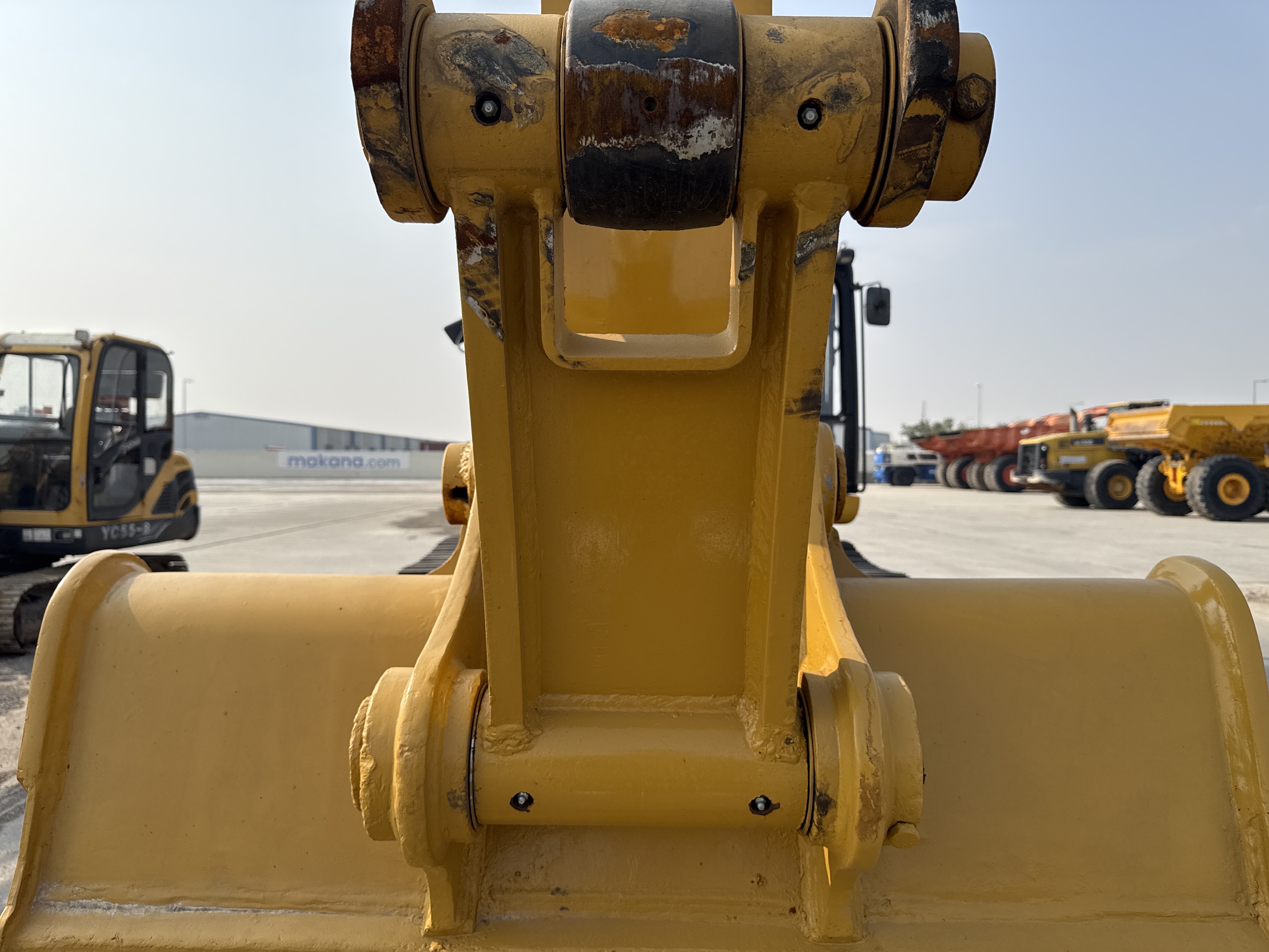 MDX-013-Cat-323D3-Medium-excavators-inspection-Chassis-H-link-2