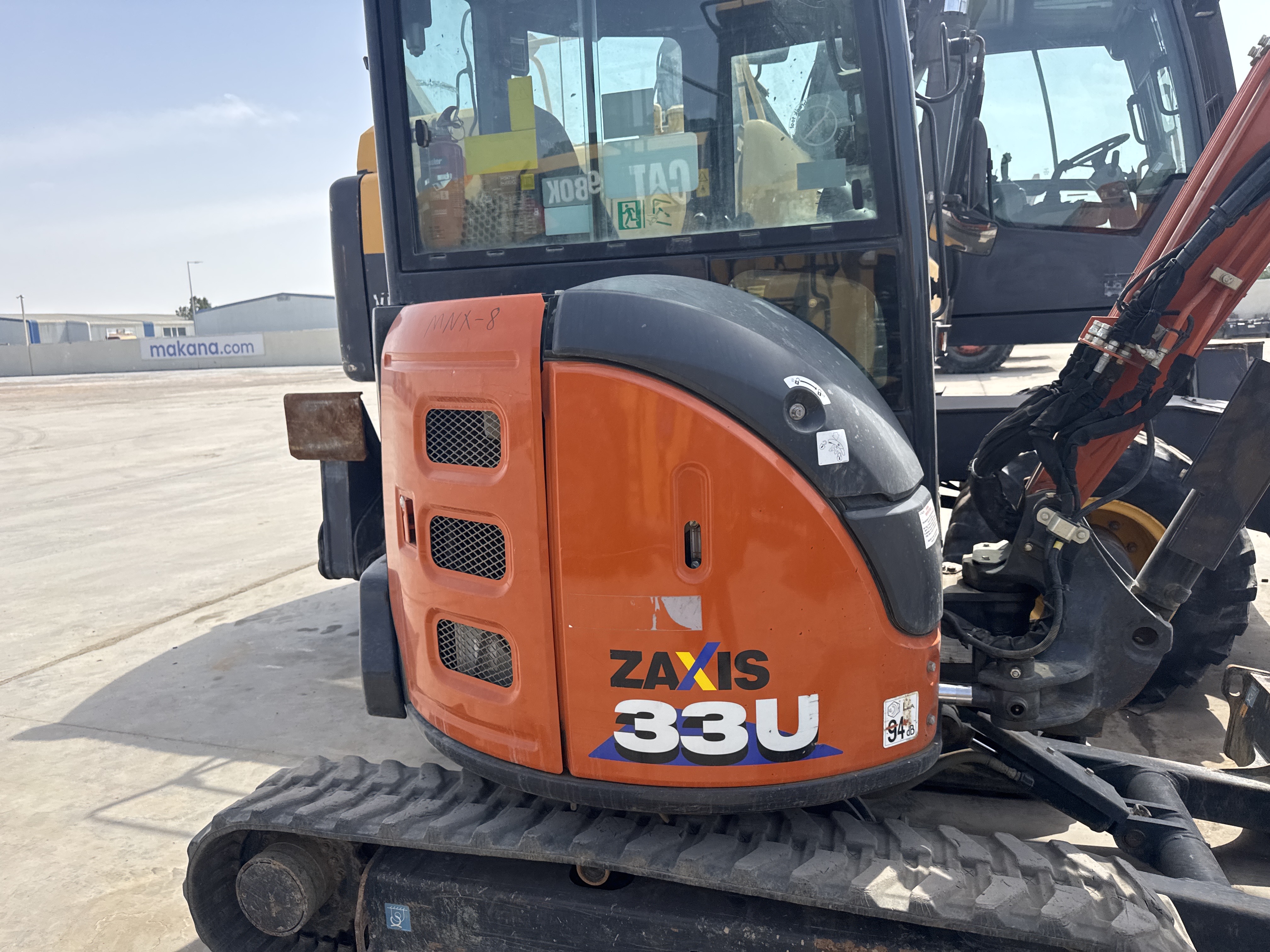 MNX-008-هيتاشي-ZX33U-6-CLR-حفارات-صغيرة-فحص-الهيكل-الصبغ-1