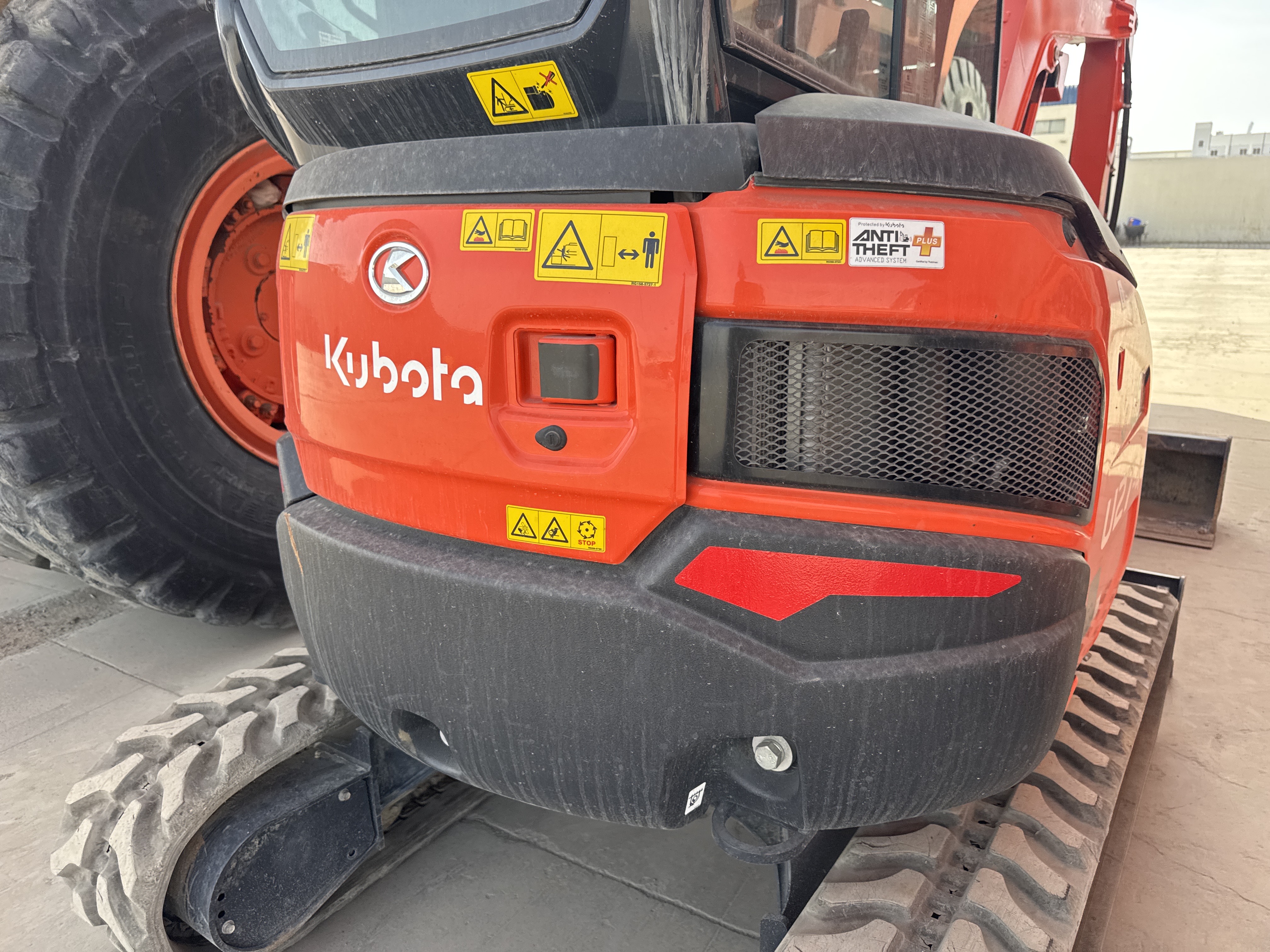 MNX-009-Kubota-U27-4-Mini-excavators-inspection-Structure-Paint-1