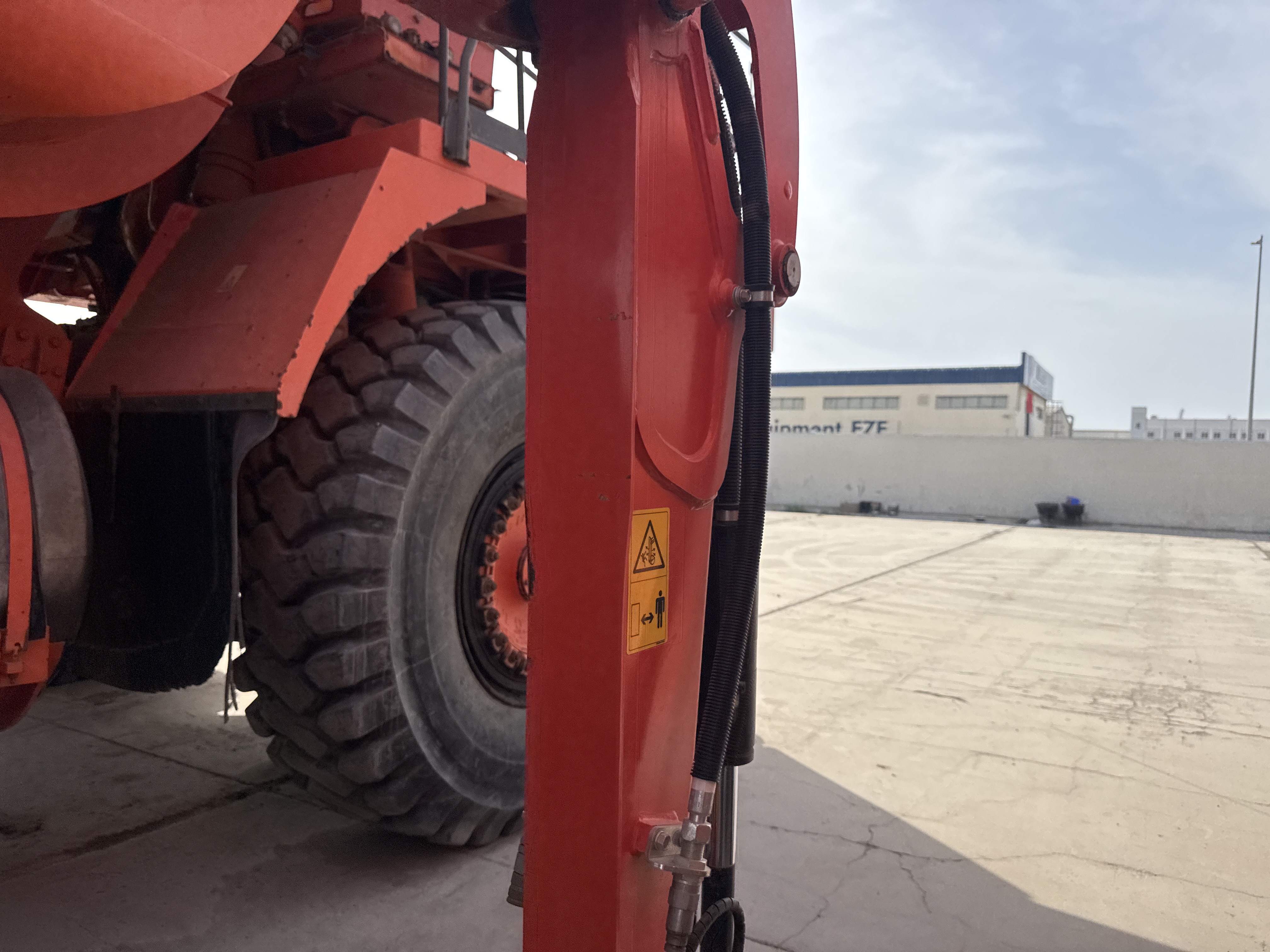MNX-009-Kubota-U27-4-Mini-excavators-inspection-Chassis-Stick-1