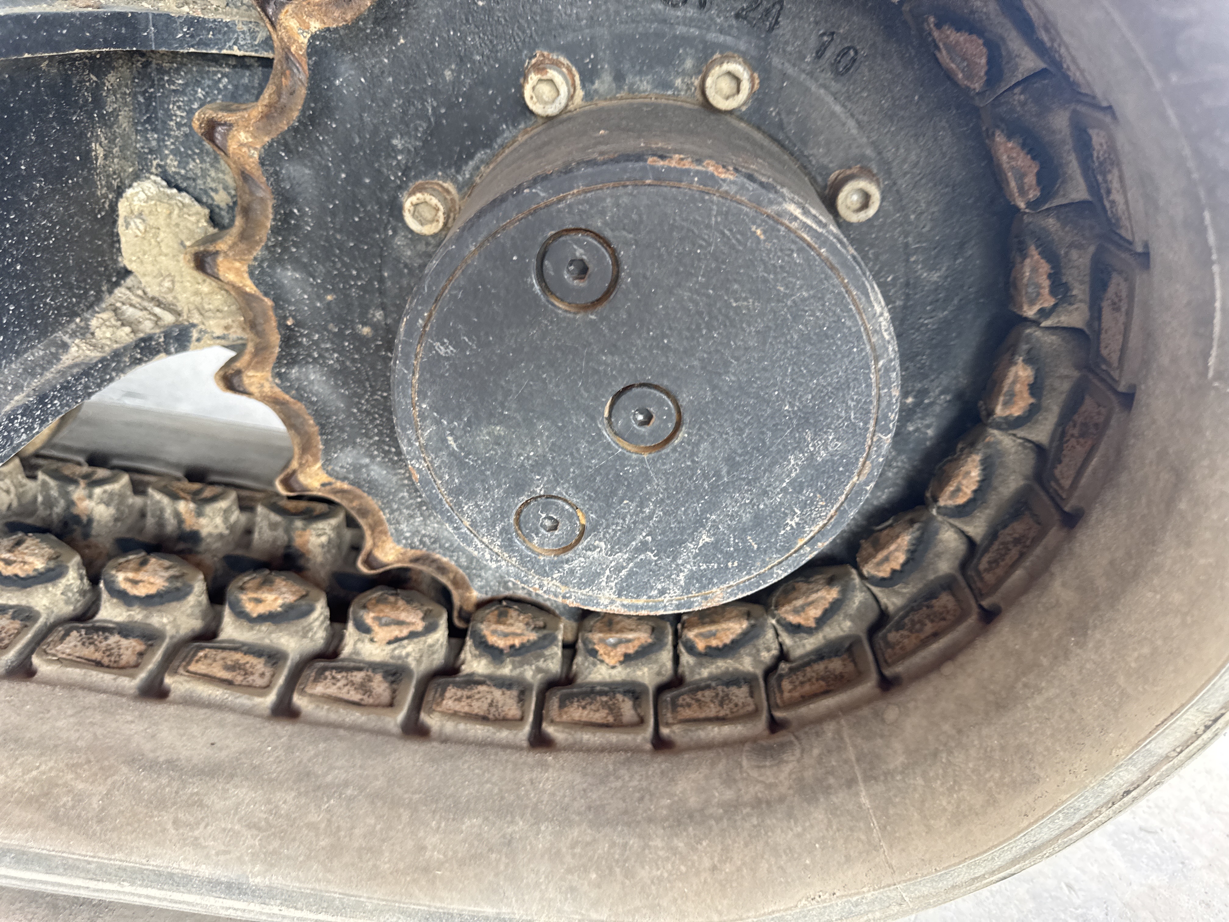 MNX-009-Kubota-U27-4-Mini-excavators-inspection-Undercarriage-Final-drives-1