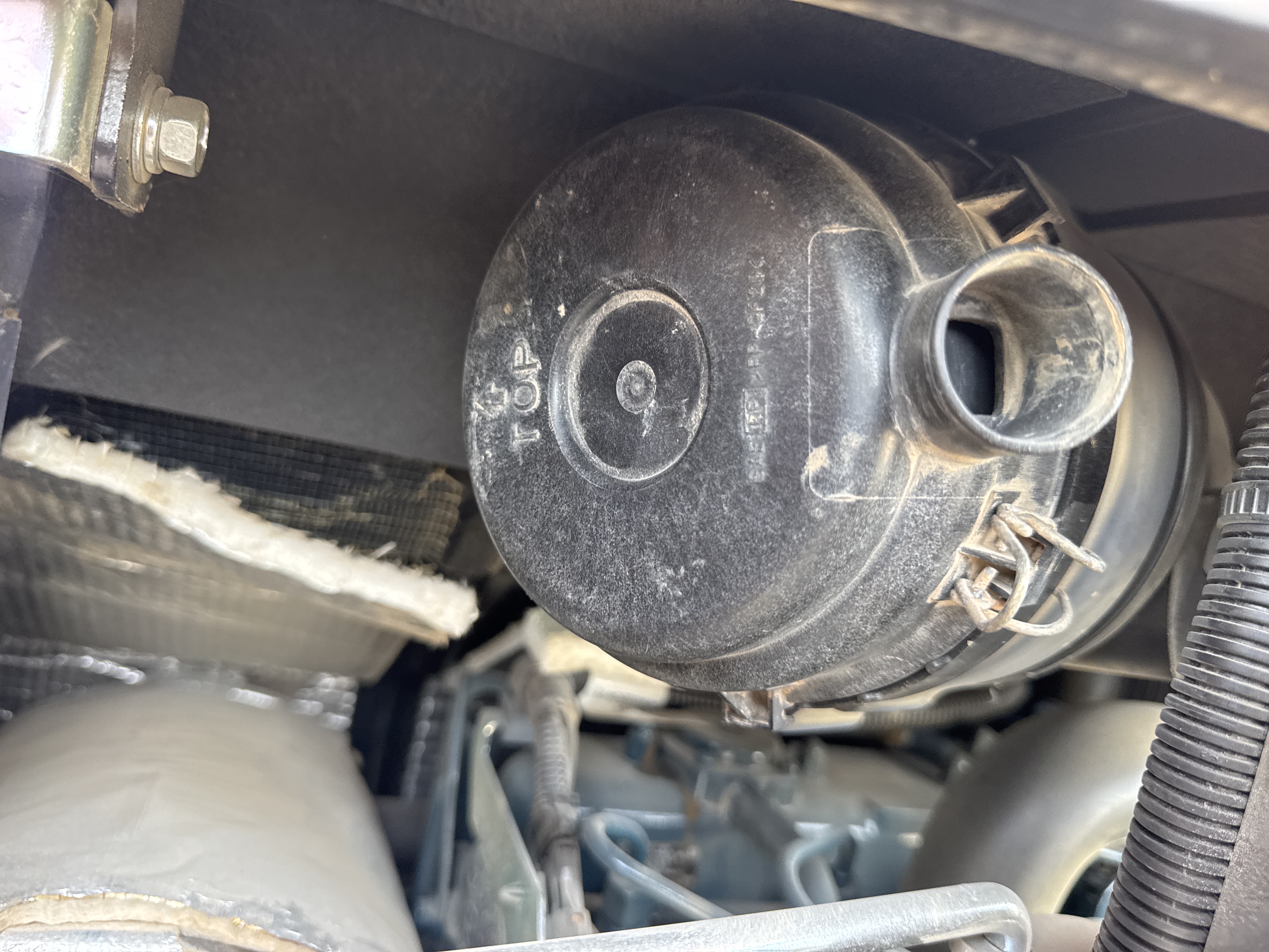 MNX-009-Kubota-U27-4-Mini-excavators-inspection-Engine-Air-intake-system-1