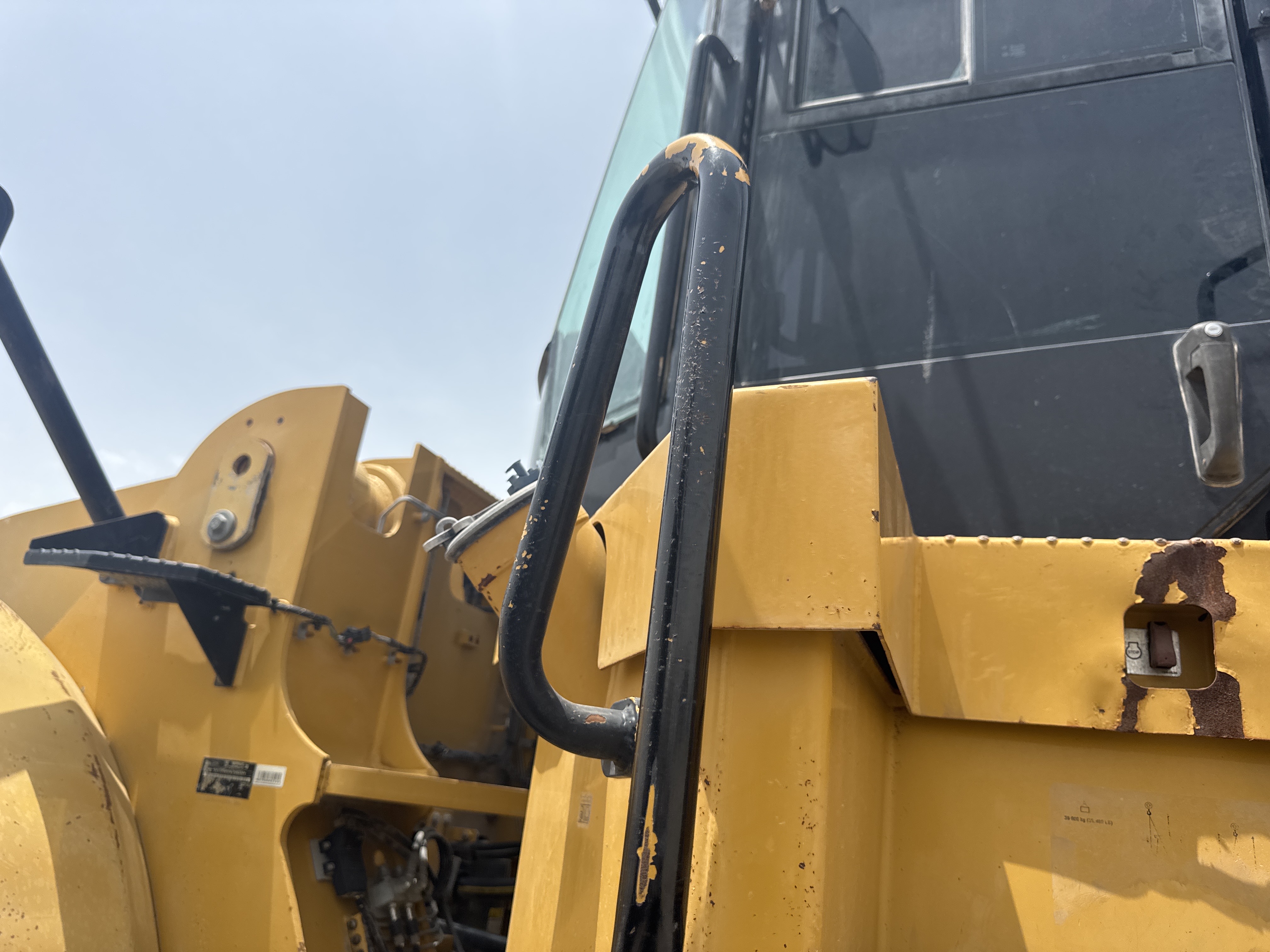 WHL-014-Cat-980K-Wheel-loaders-inspection-Structure-Handrails-1