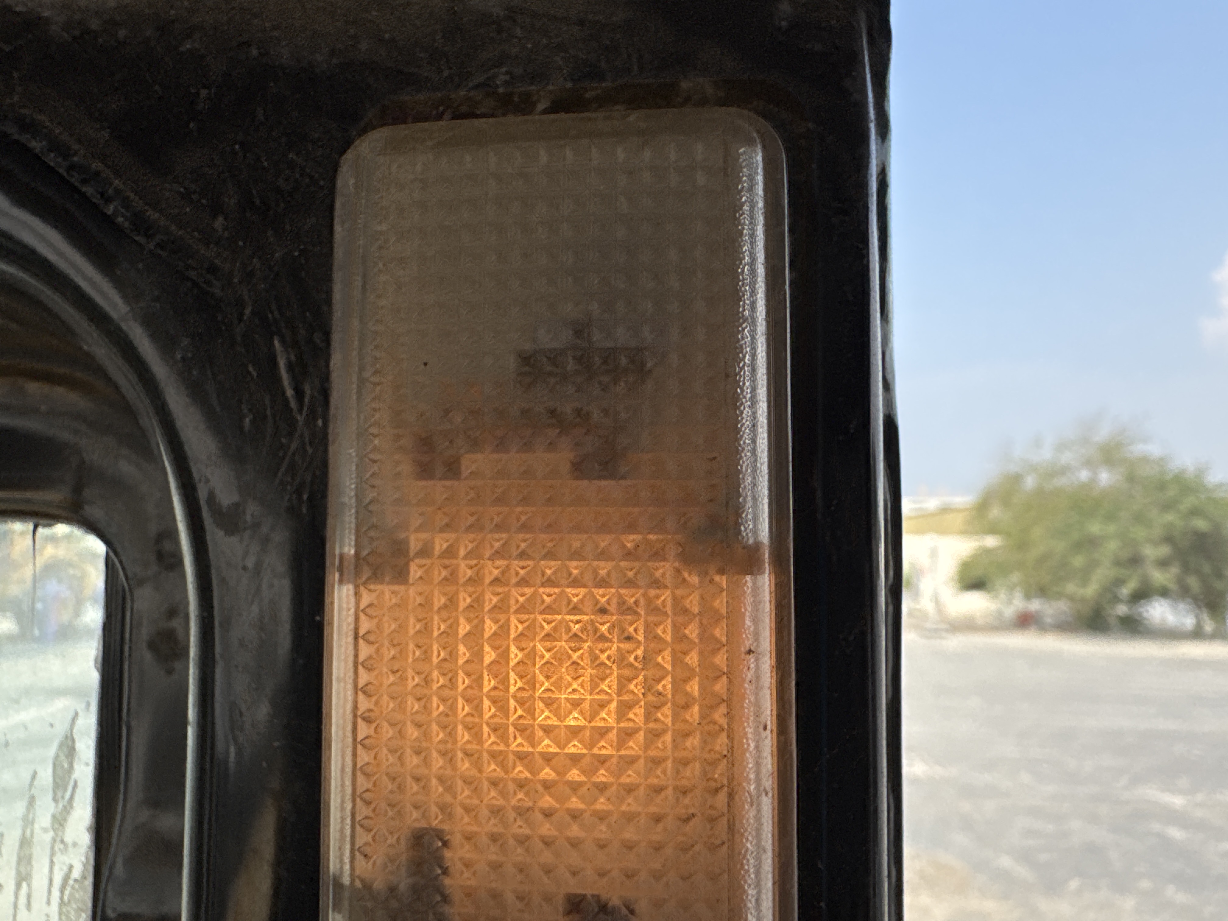 MDX-013-Cat-323D3-Medium-excavators-inspection-Cabin-Cabin-light-2