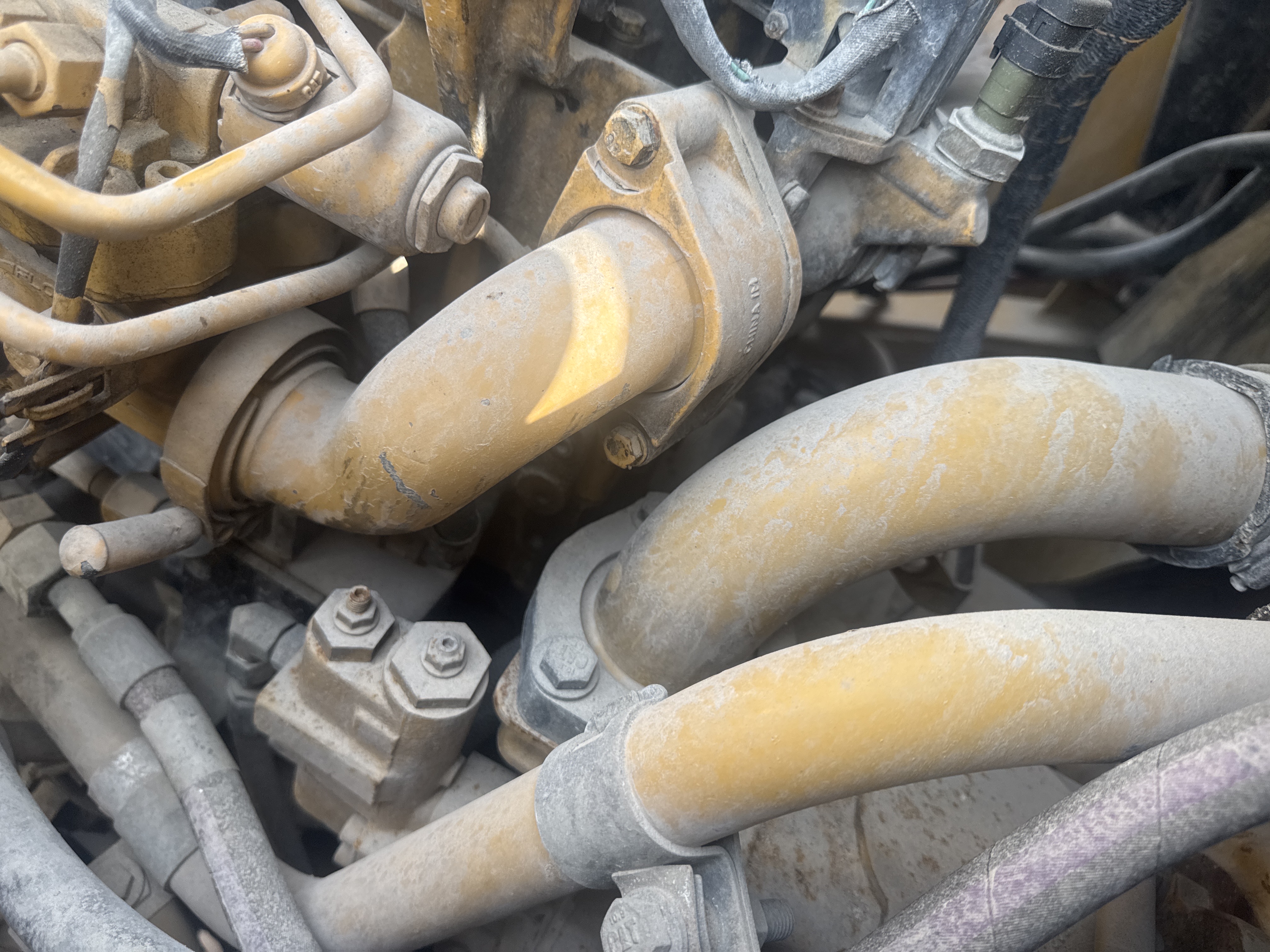 WHL-014-Cat-980K-Wheel-loaders-inspection-Engine-Hoses-1