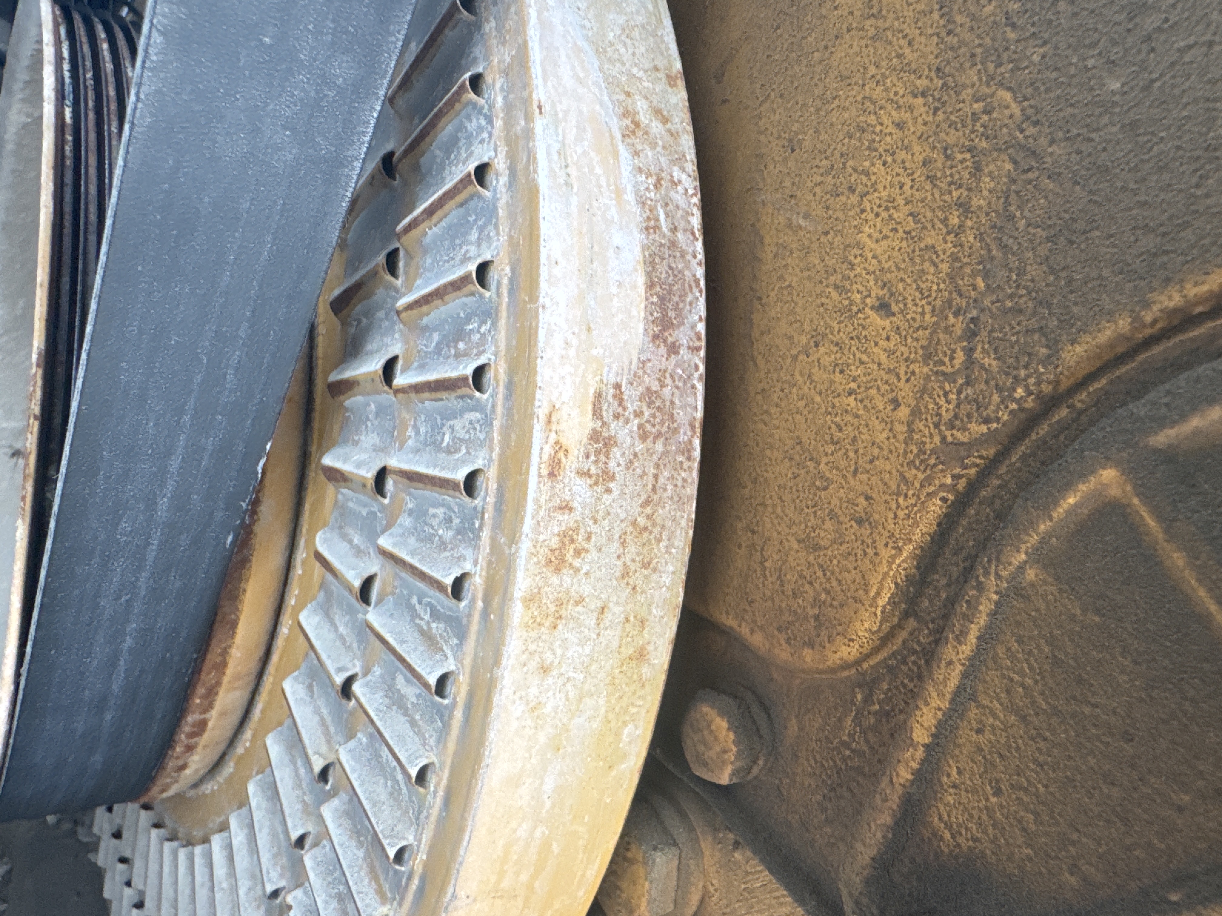WHL-014-Cat-980K-Wheel-loaders-inspection-Engine-Belts-1