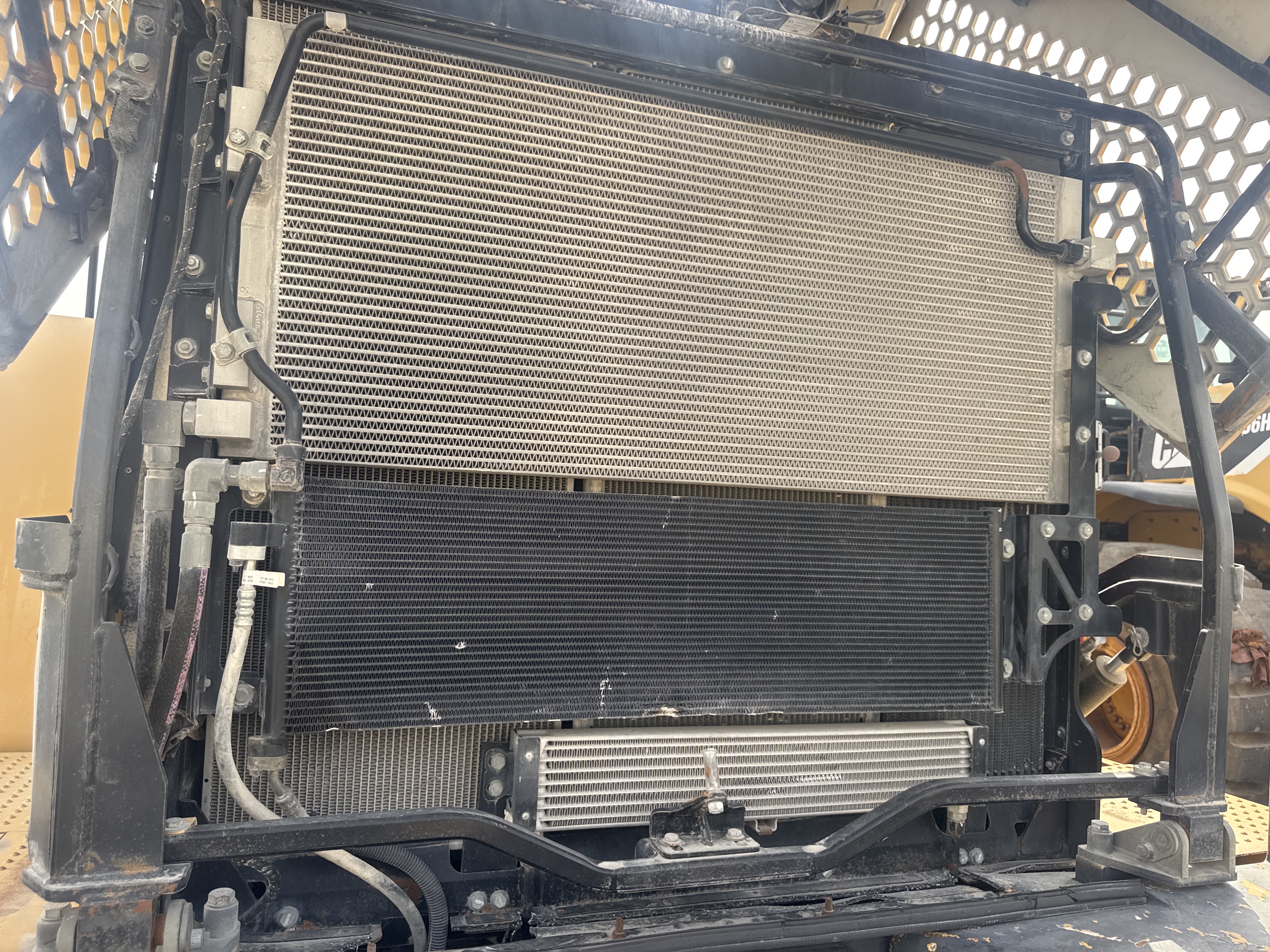 WHL-014-Cat-980K-Wheel-loaders-inspection-Engine-Radiator,-condenser,-intercooler,-hydraulic-cooler-1