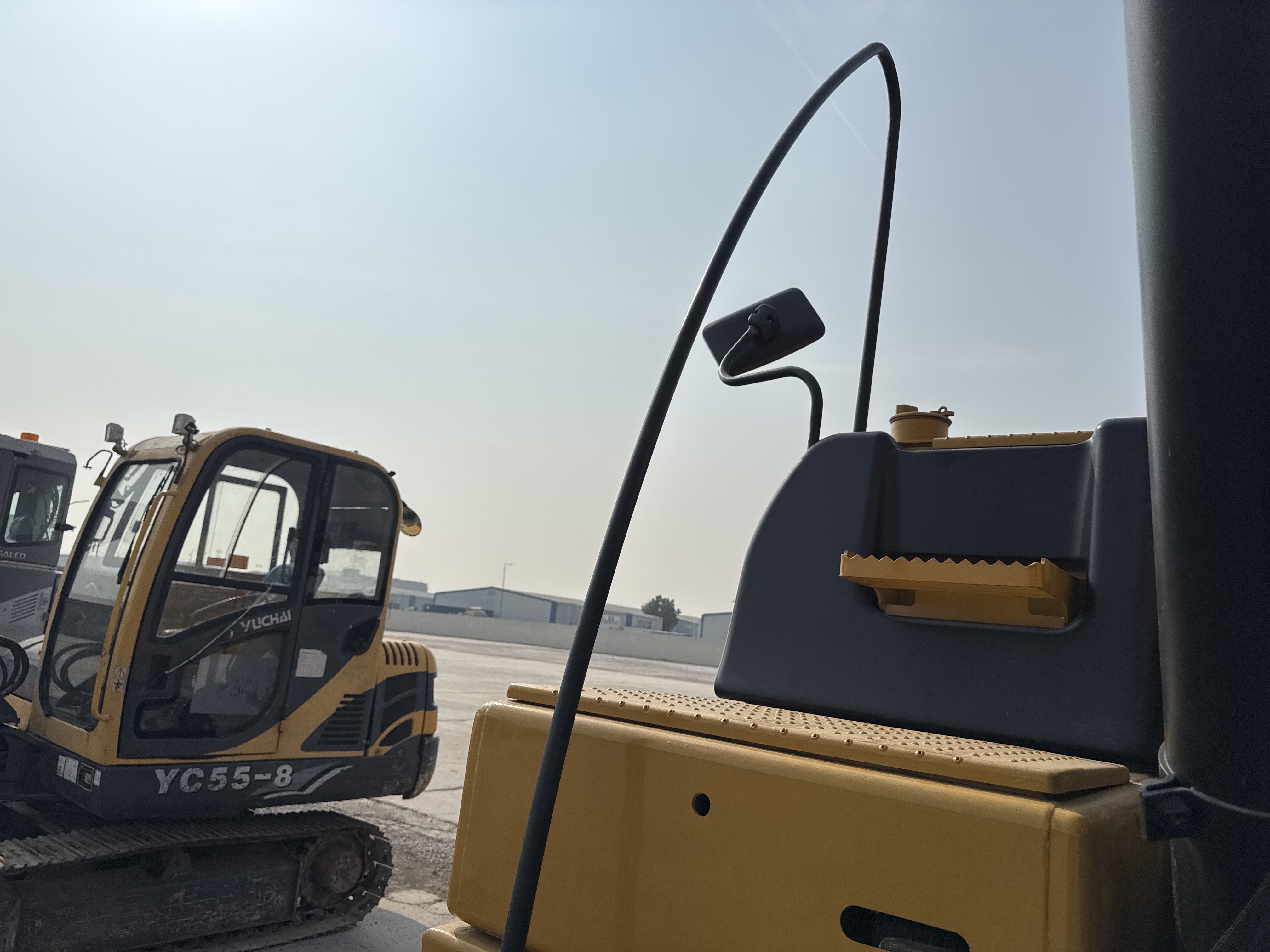 MDX-013-Cat-323D3-Medium-excavators-inspection-Structure-Handrails-5