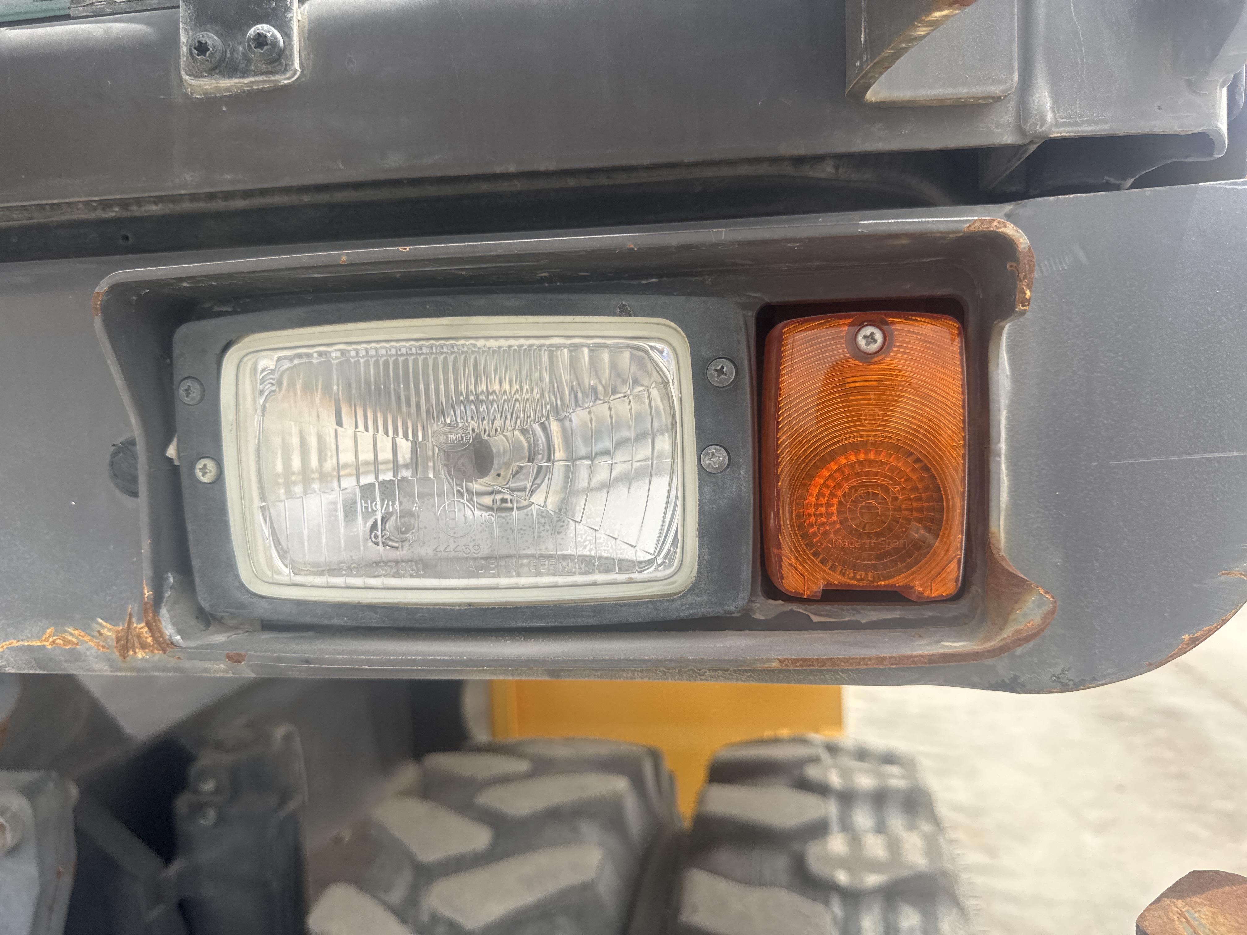 WLX-001-Volvo-EW160D-Wheel-excavators-inspection-Electronics-Lights-and-signals-1