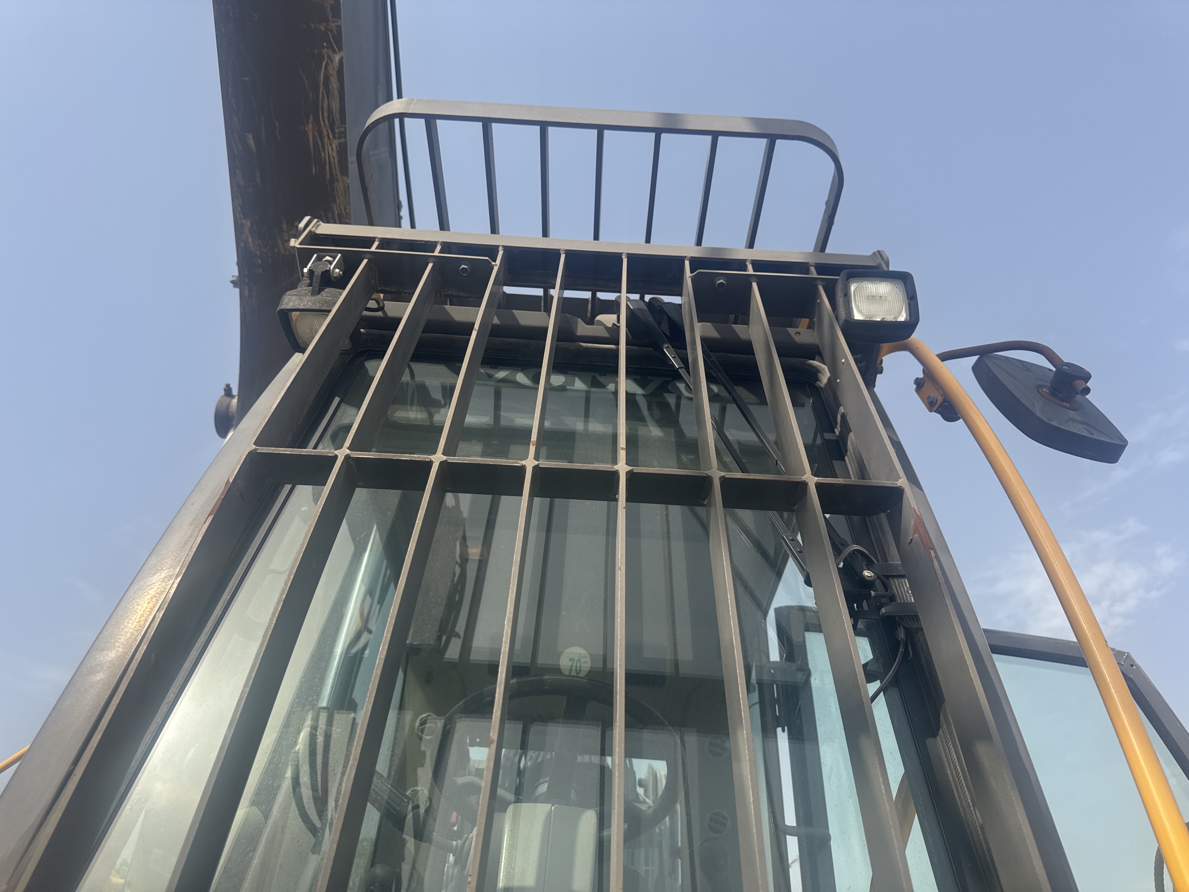 WLX-001-Volvo-EW160D-Wheel-excavators-inspection-Safety-Rollover-protective-structure-(ROPS-/-FOPS)-1