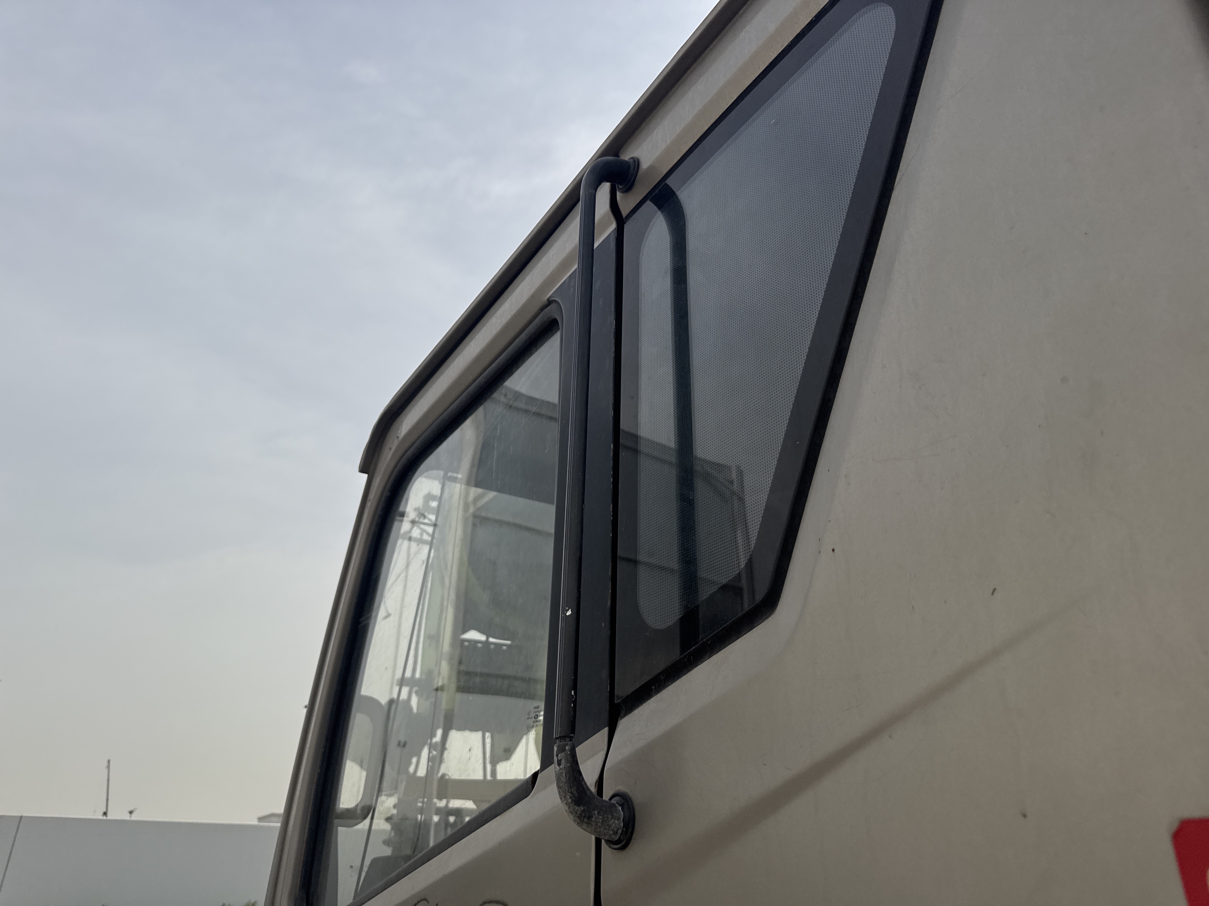 TRC-004-Zoomlion-ZTC-800V-Truck-cranes-inspection-Structure-Handrails-1