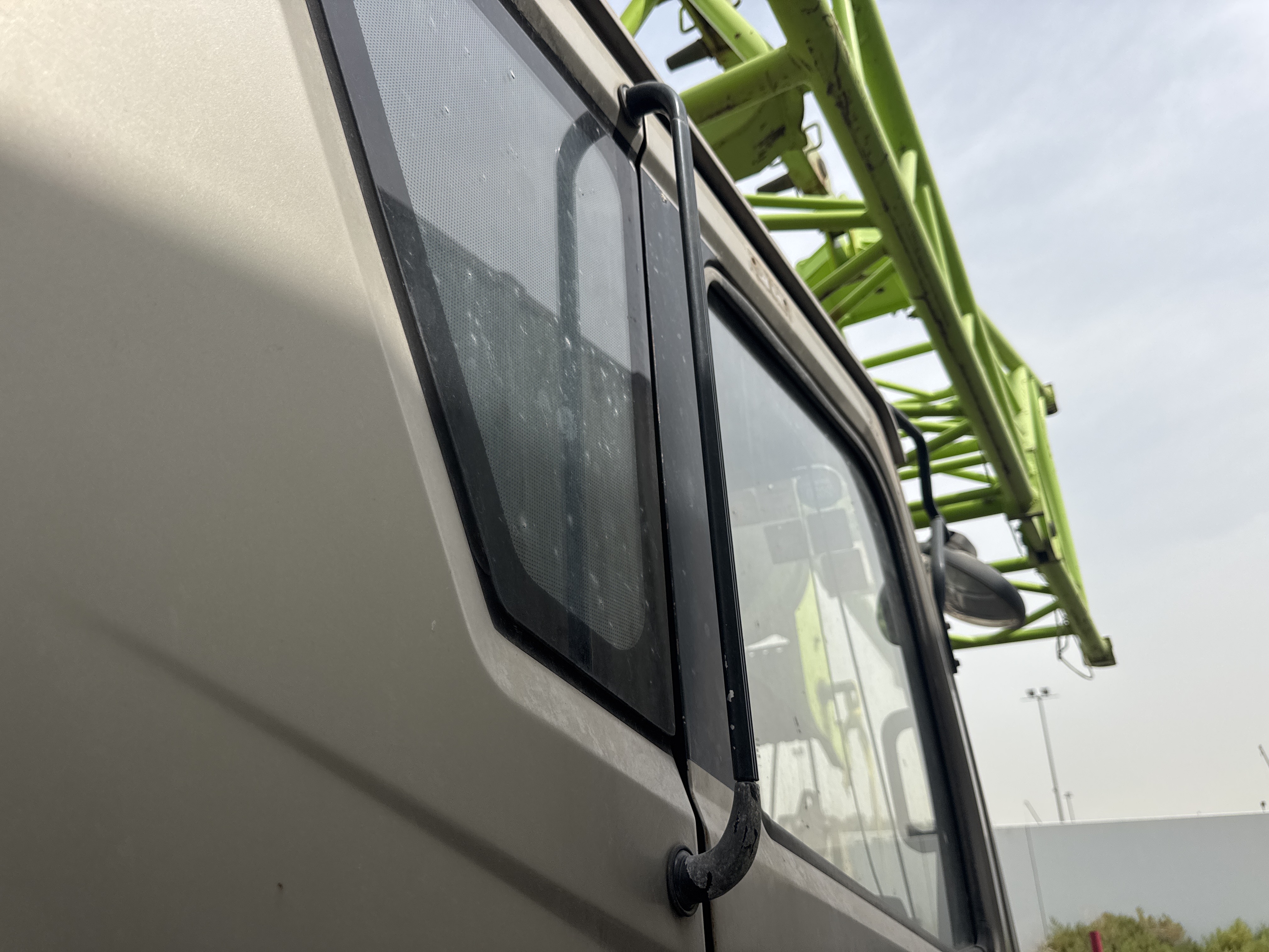 TRC-004-Zoomlion-ZTC-800V-Truck-cranes-inspection-Structure-Handrails-1