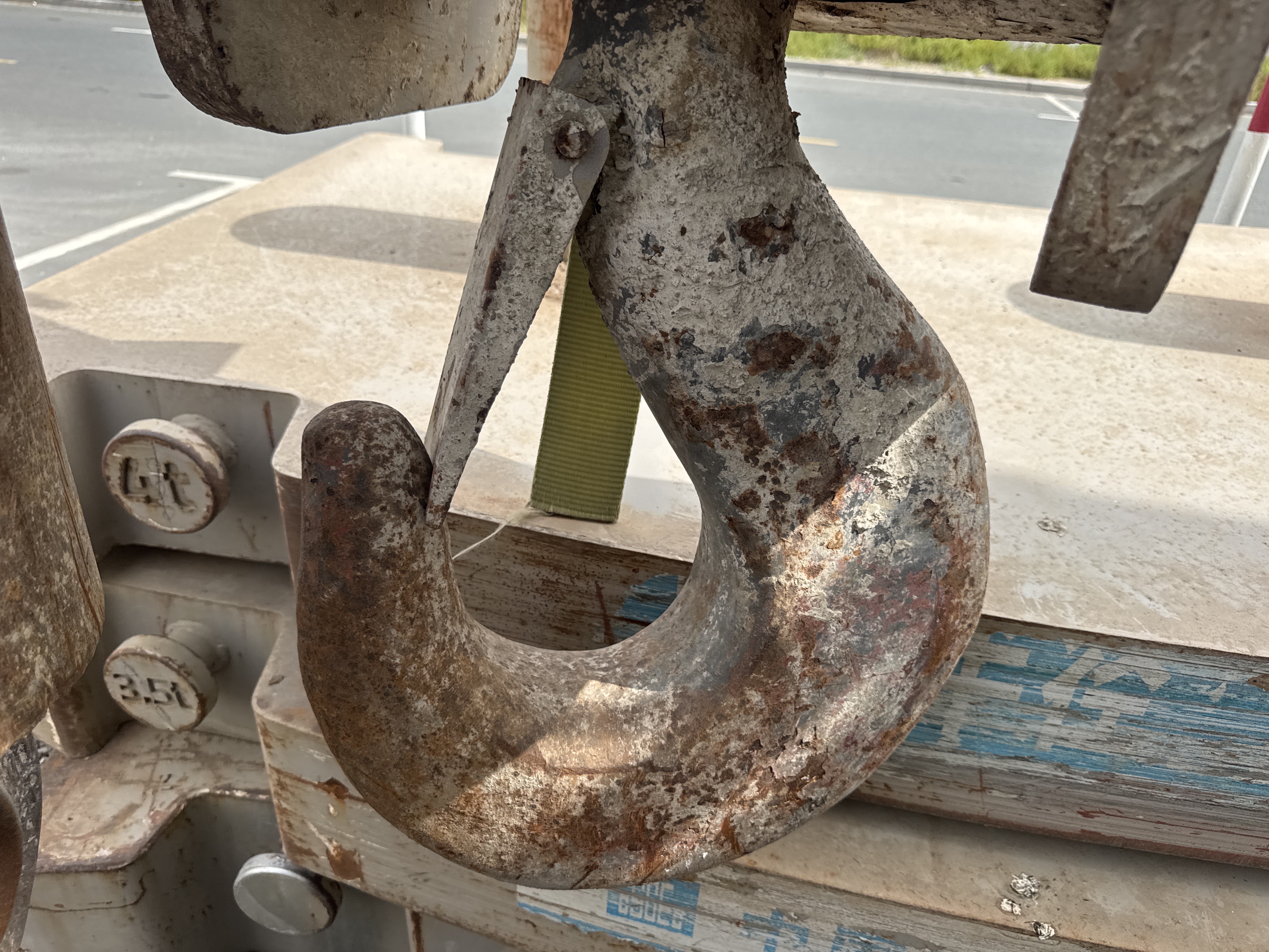 TRC-004-Zoomlion-ZTC-800V-Truck-cranes-inspection-Structure-Main-hook-1