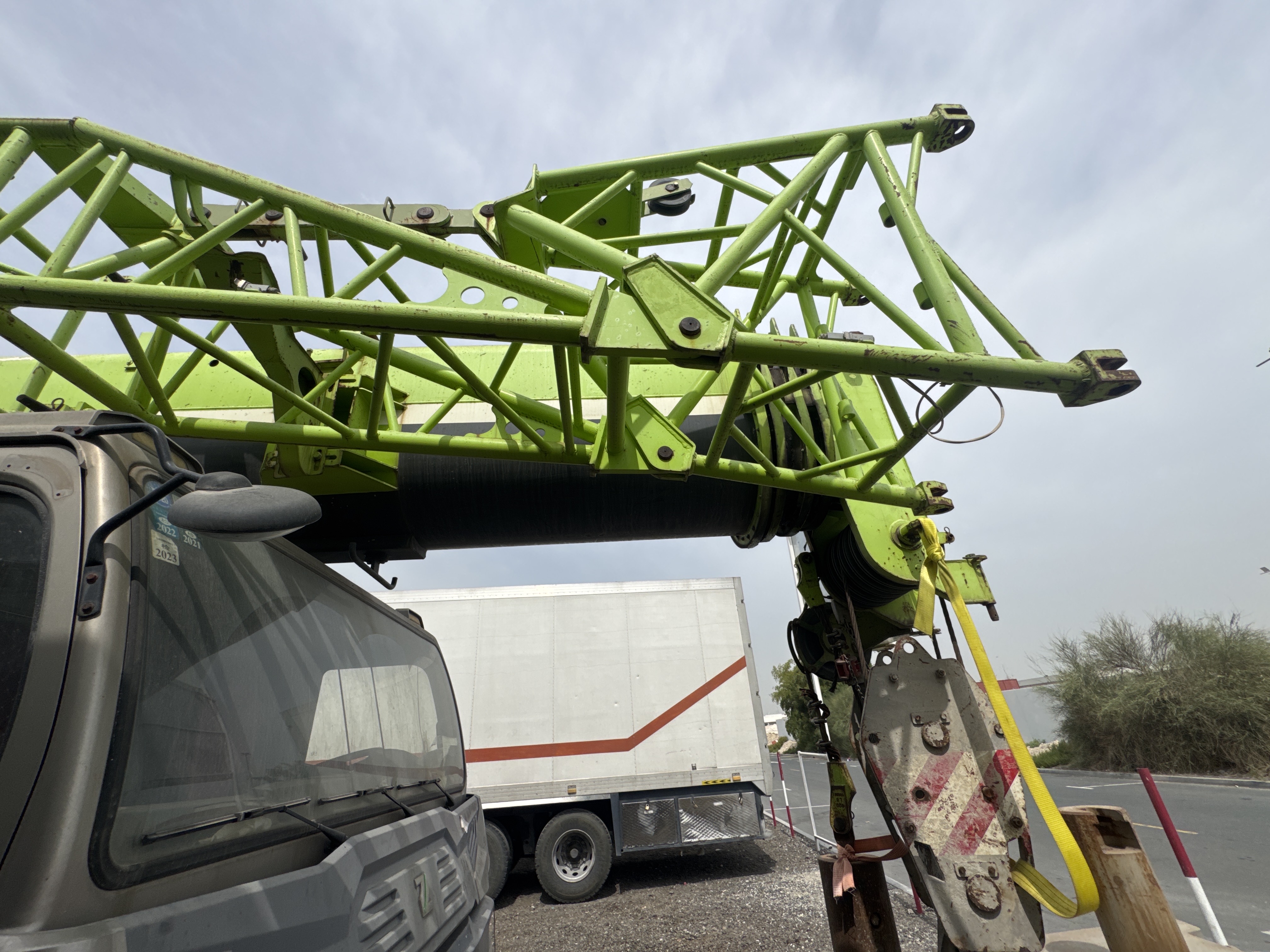 TRC-004-Zoomlion-ZTC-800V-Truck-cranes-inspection-Chassis-Boom-/-Jib-1