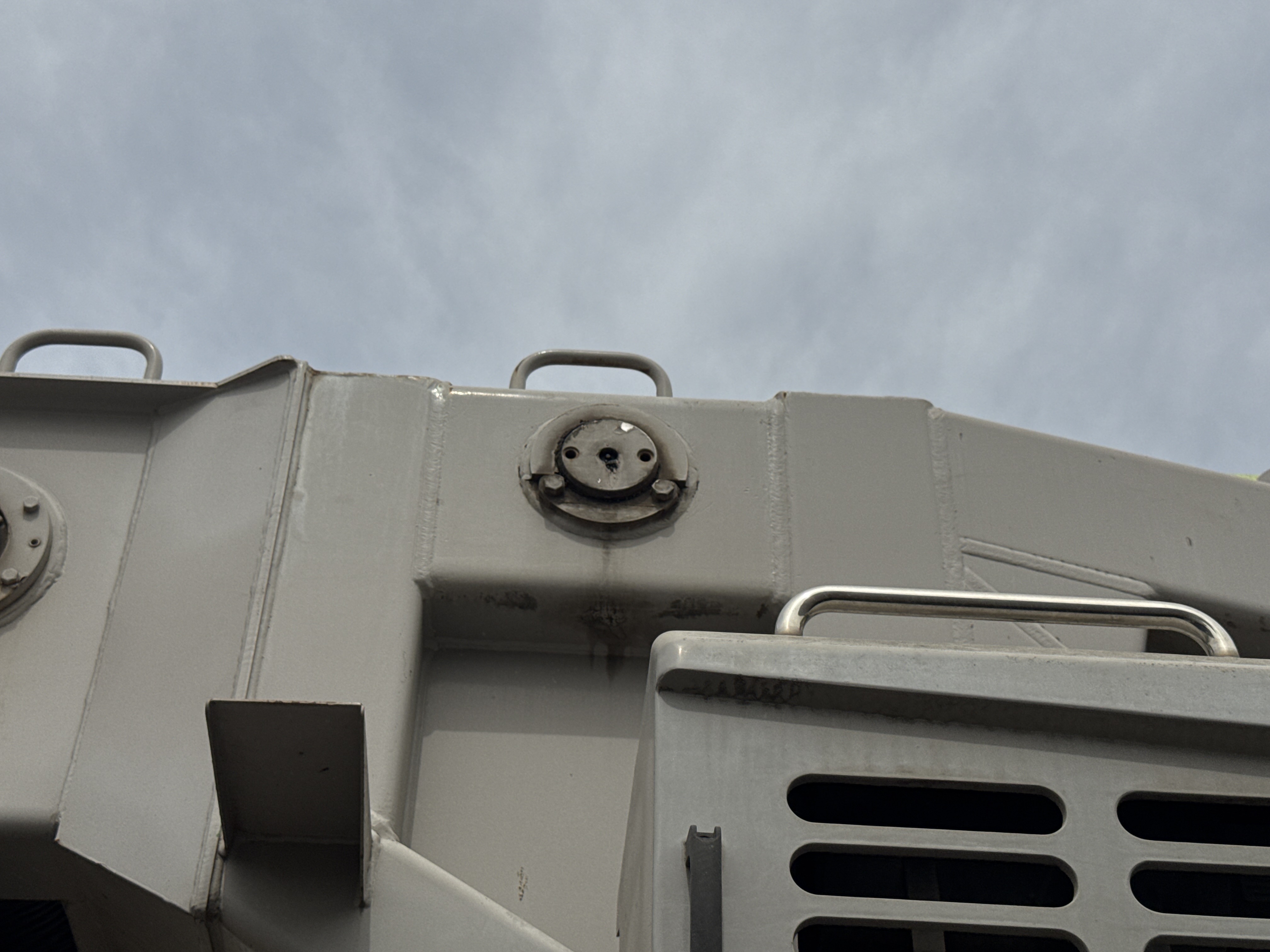 TRC-004-Zoomlion-ZTC-800V-Truck-cranes-inspection-Chassis-Boom-base-pin-and-bushings-1