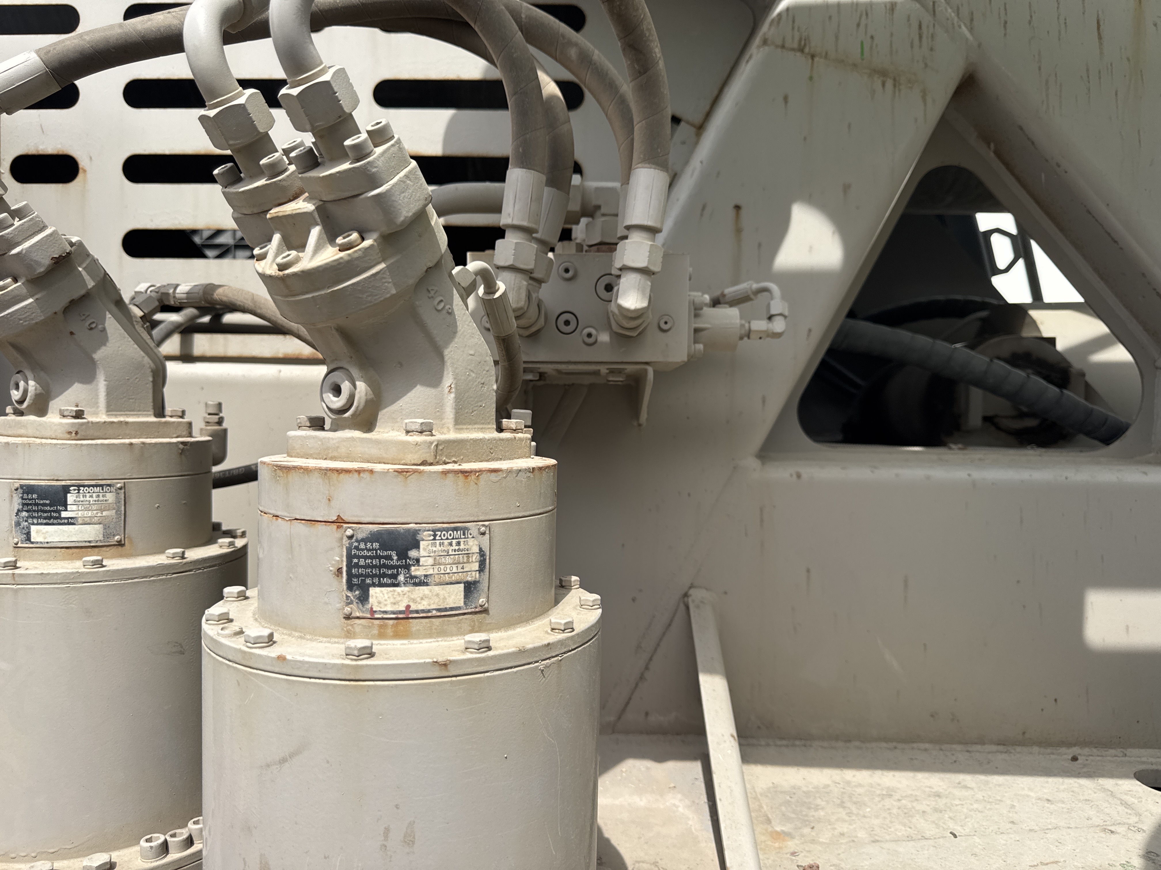 TRC-004-Zoomlion-ZTC-800V-Truck-cranes-inspection-Hydraulics-Hydraulic-pump-1