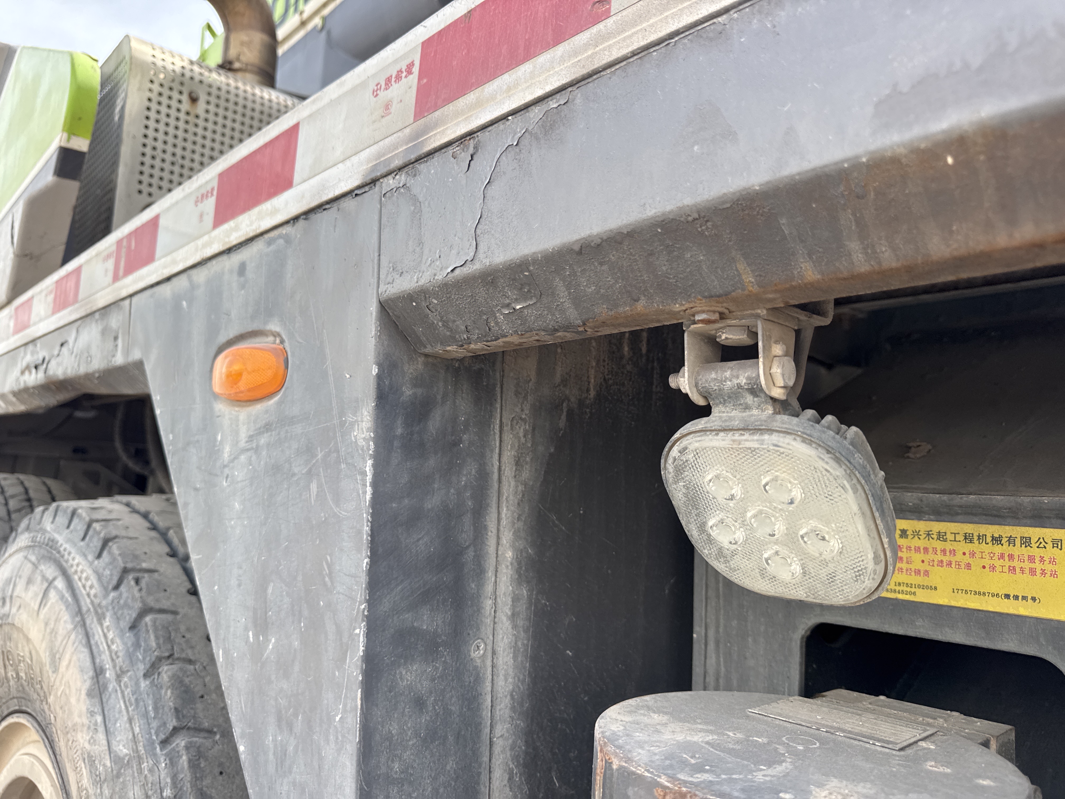 TRC-004-Zoomlion-ZTC-800V-Truck-cranes-inspection-Electronics-Lights-and-signals-1