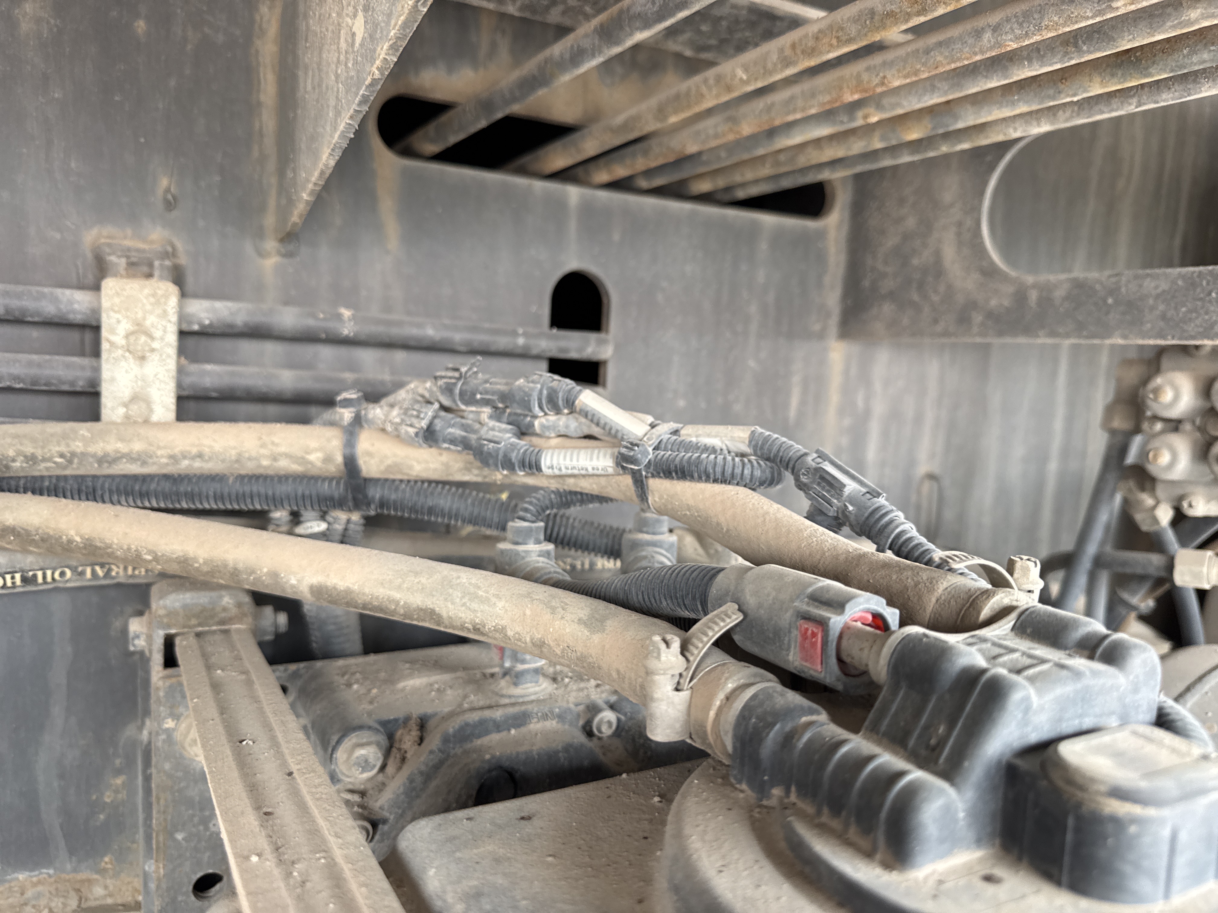 TRC-004-Zoomlion-ZTC-800V-Truck-cranes-inspection-Electronics-Main-harness-1