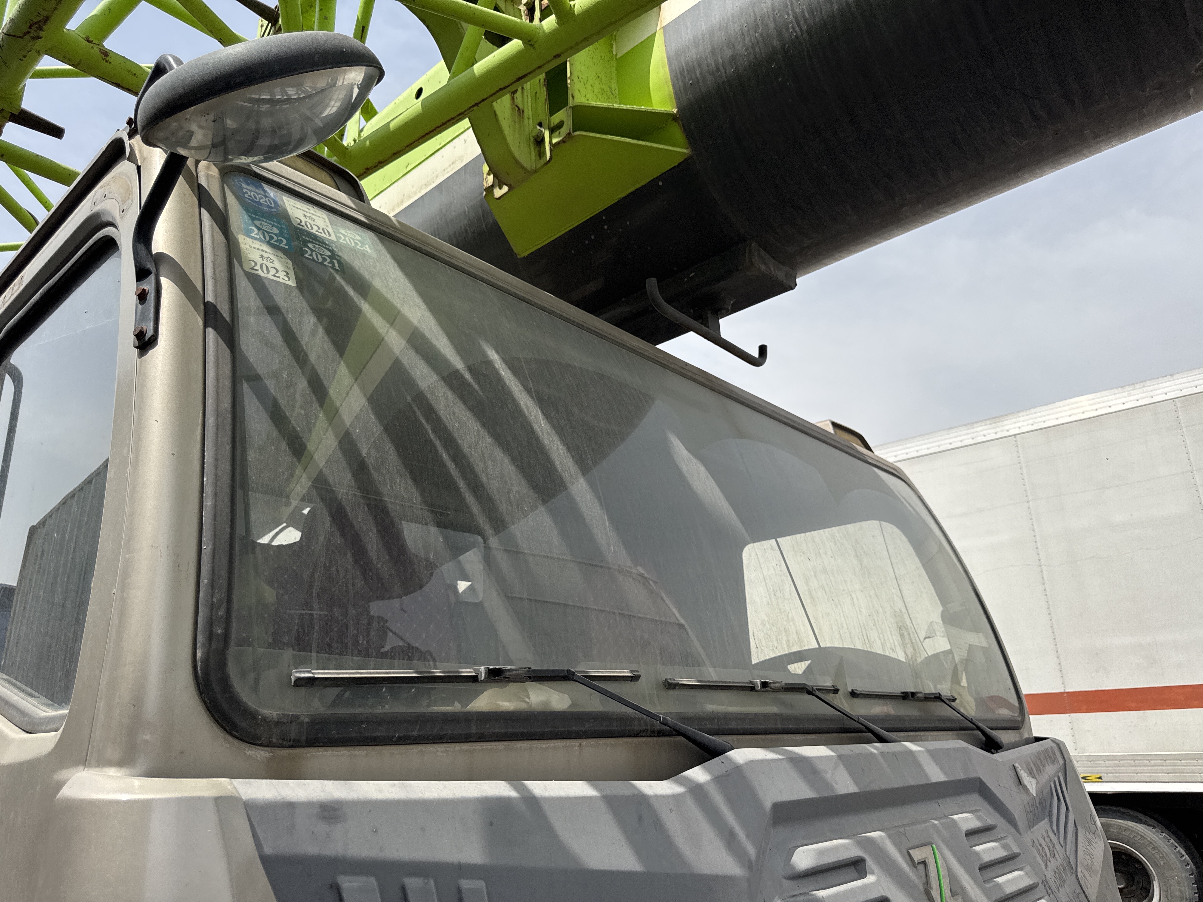 TRC-004-Zoomlion-ZTC-800V-Truck-cranes-inspection-Safety-Glass-1