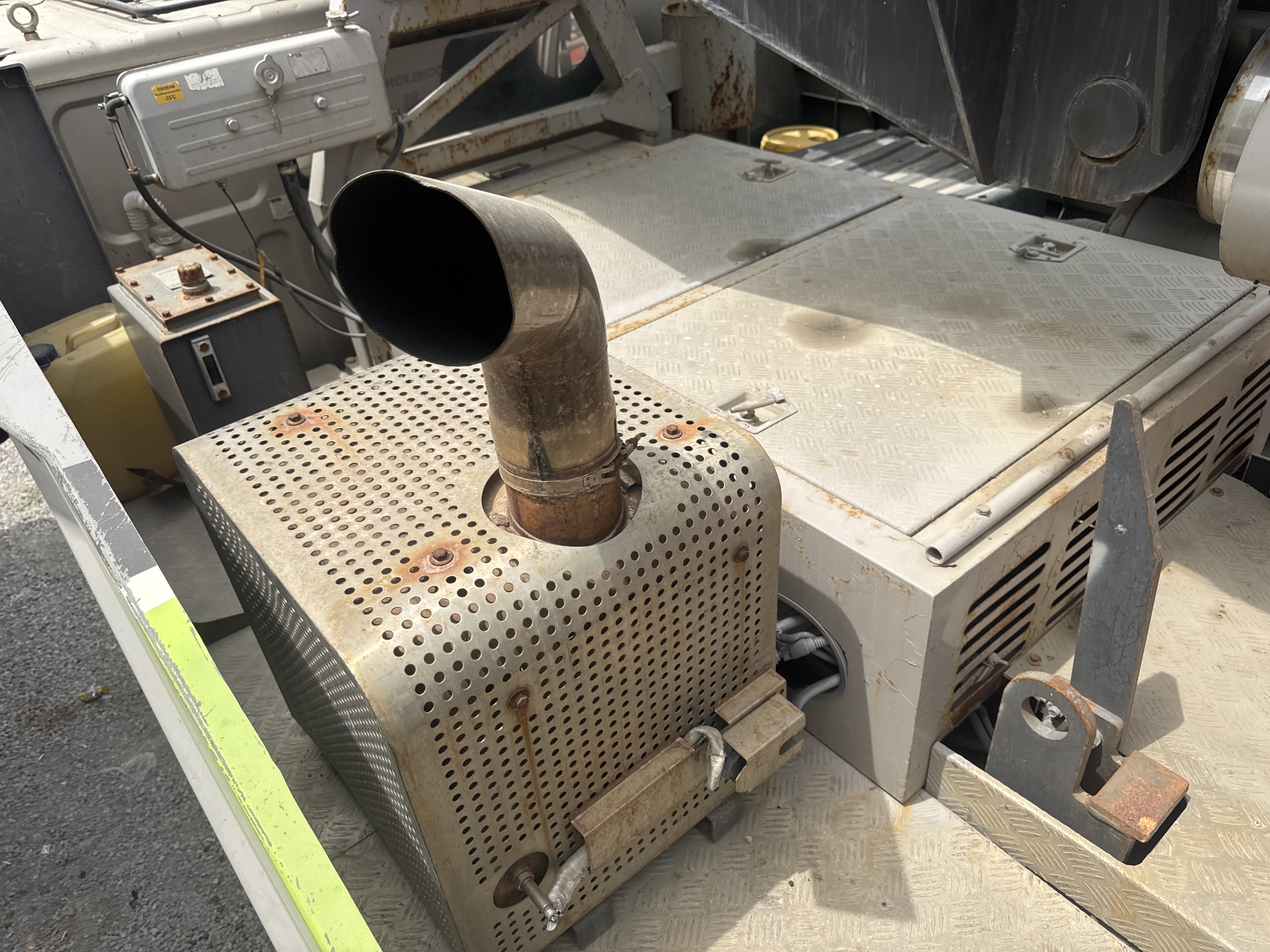TRC-003-زومليون-ZTC-800V-شاحنات-الرافعة-فحص-المحرك-نظام-العادم-1