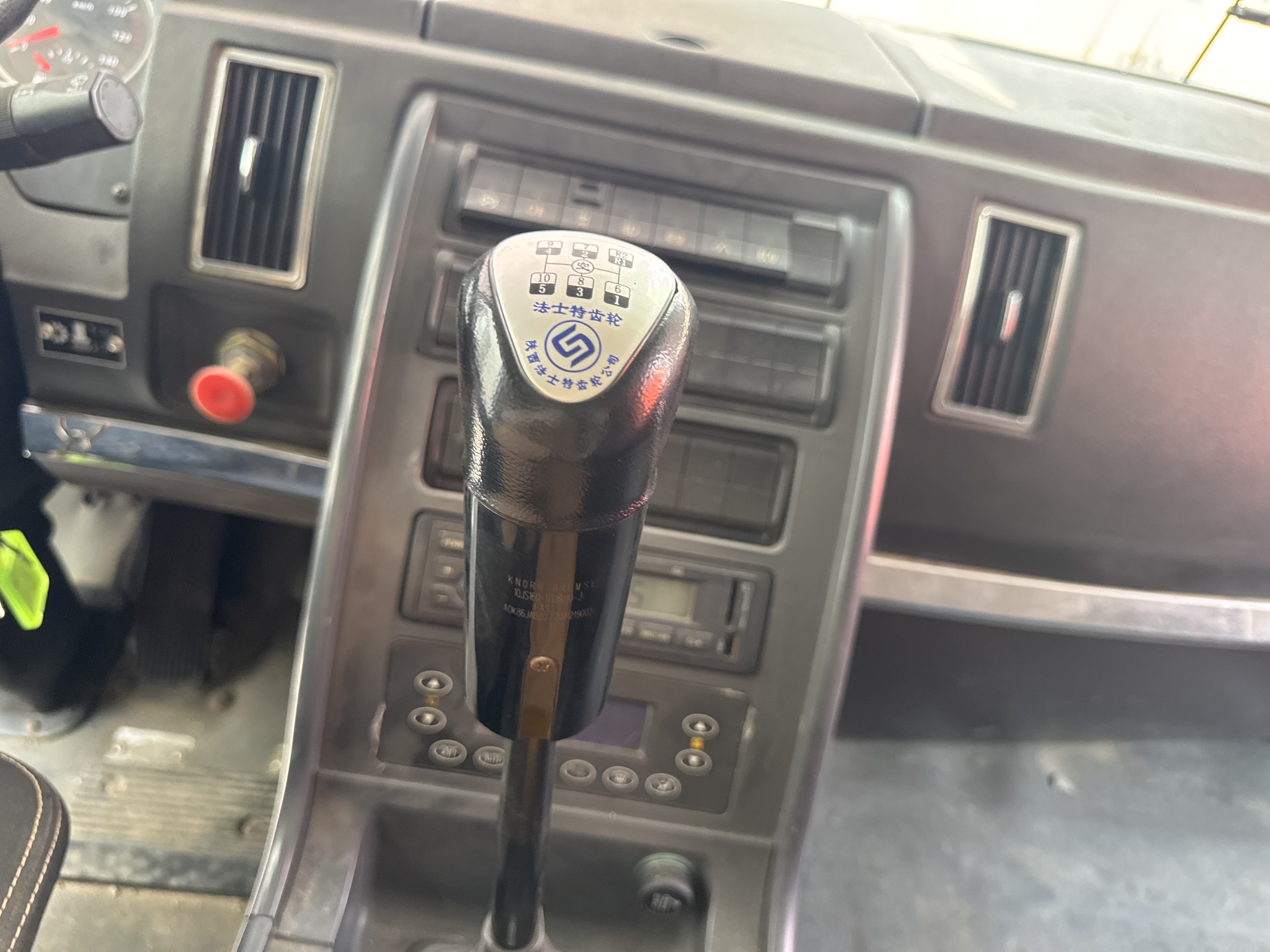 TRC-003-زومليون-ZTC-800V-شاحنات-الرافعة-فحص-الكابينة-ذراع-التروس-1